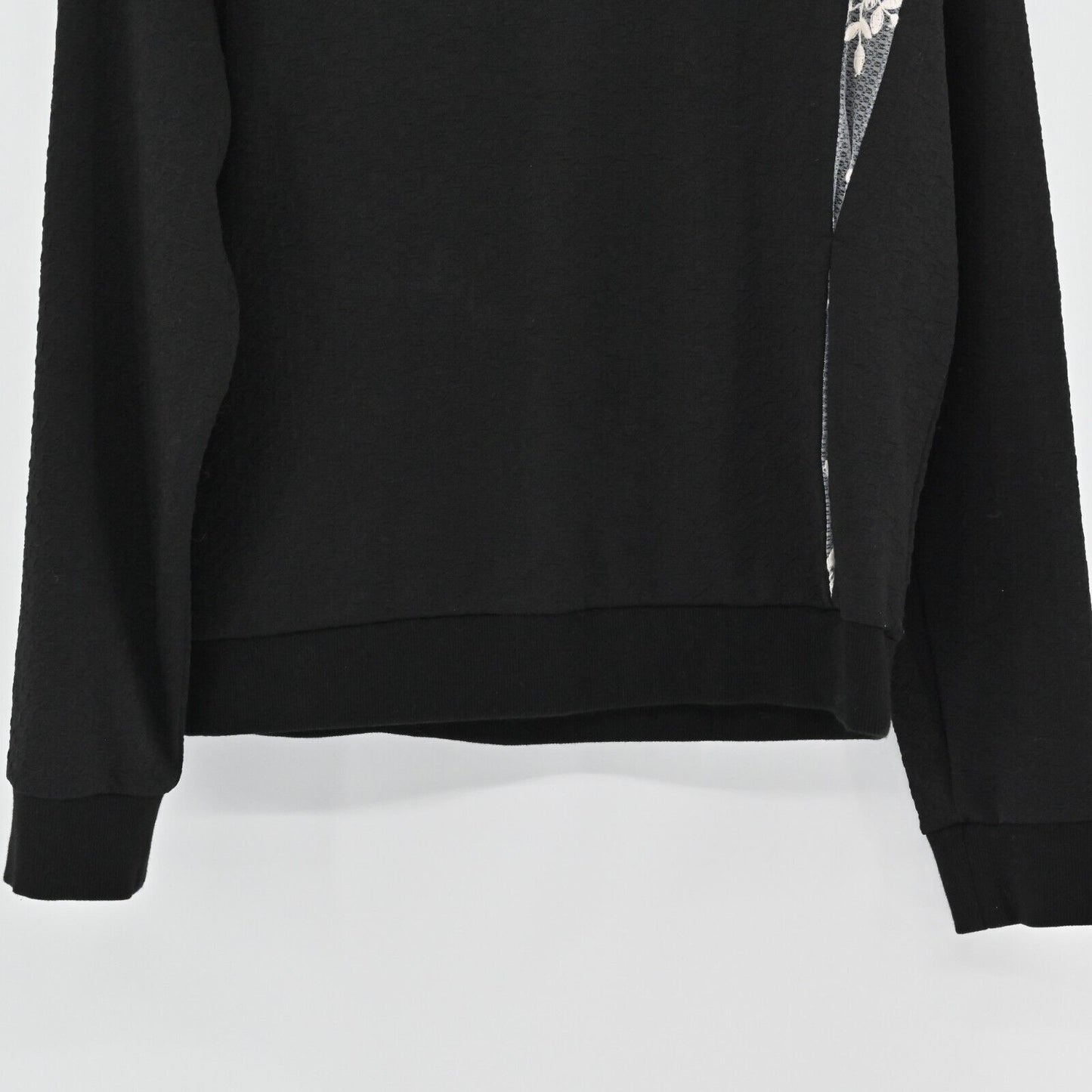 SAKU New York Sweatshirt Womens Sz M Black Ivory Floral Lace Textured Minimalist