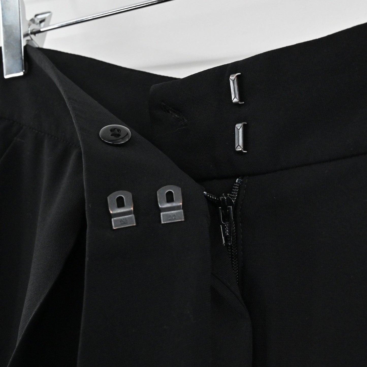 LK Bennett Womens Black Jogger Style Dress Pants Size 8 Tie Waist Quiet Luxury