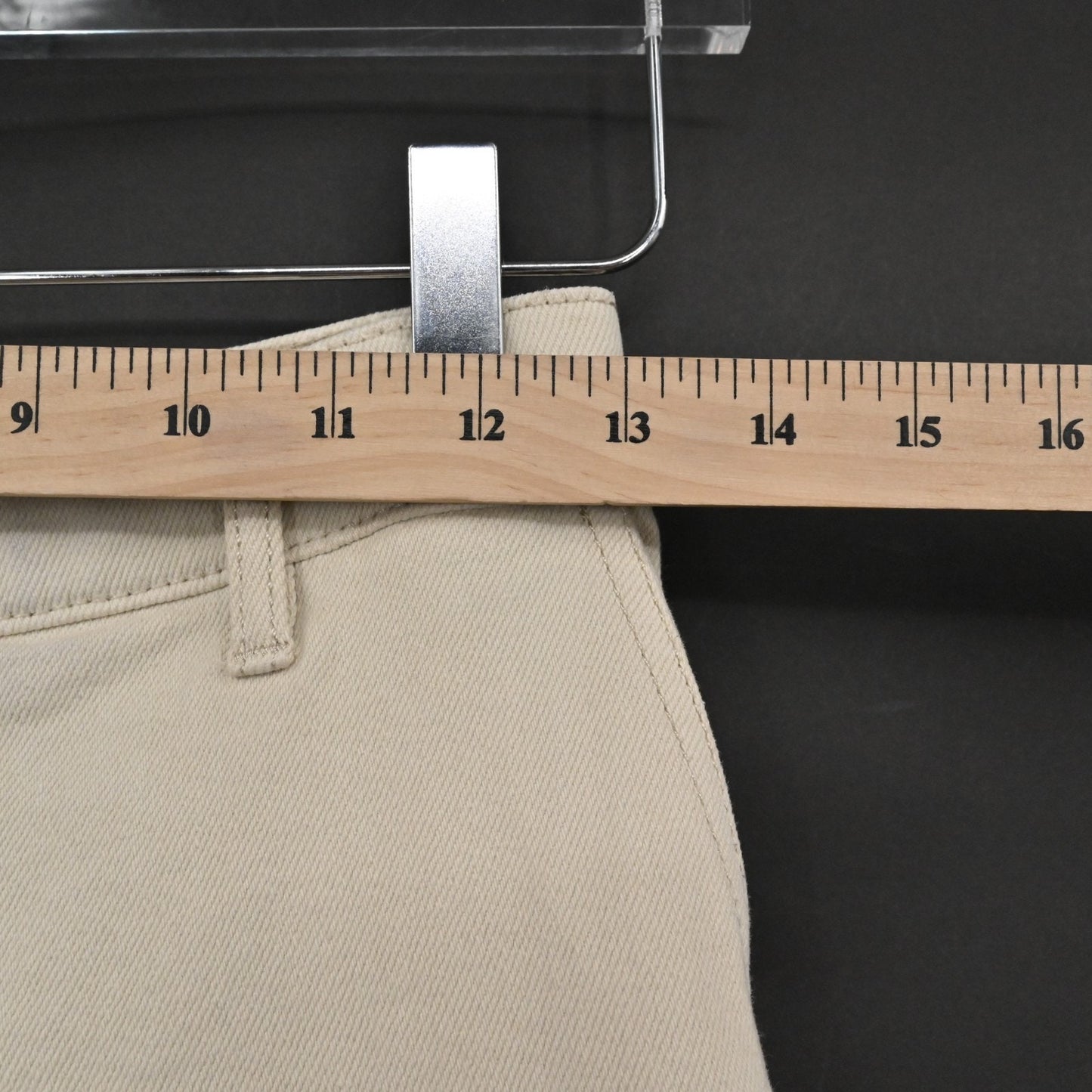 Aritzia Womens Wilfred Free Modern Cargo Pants Size 0 High Rise Tapered Cream