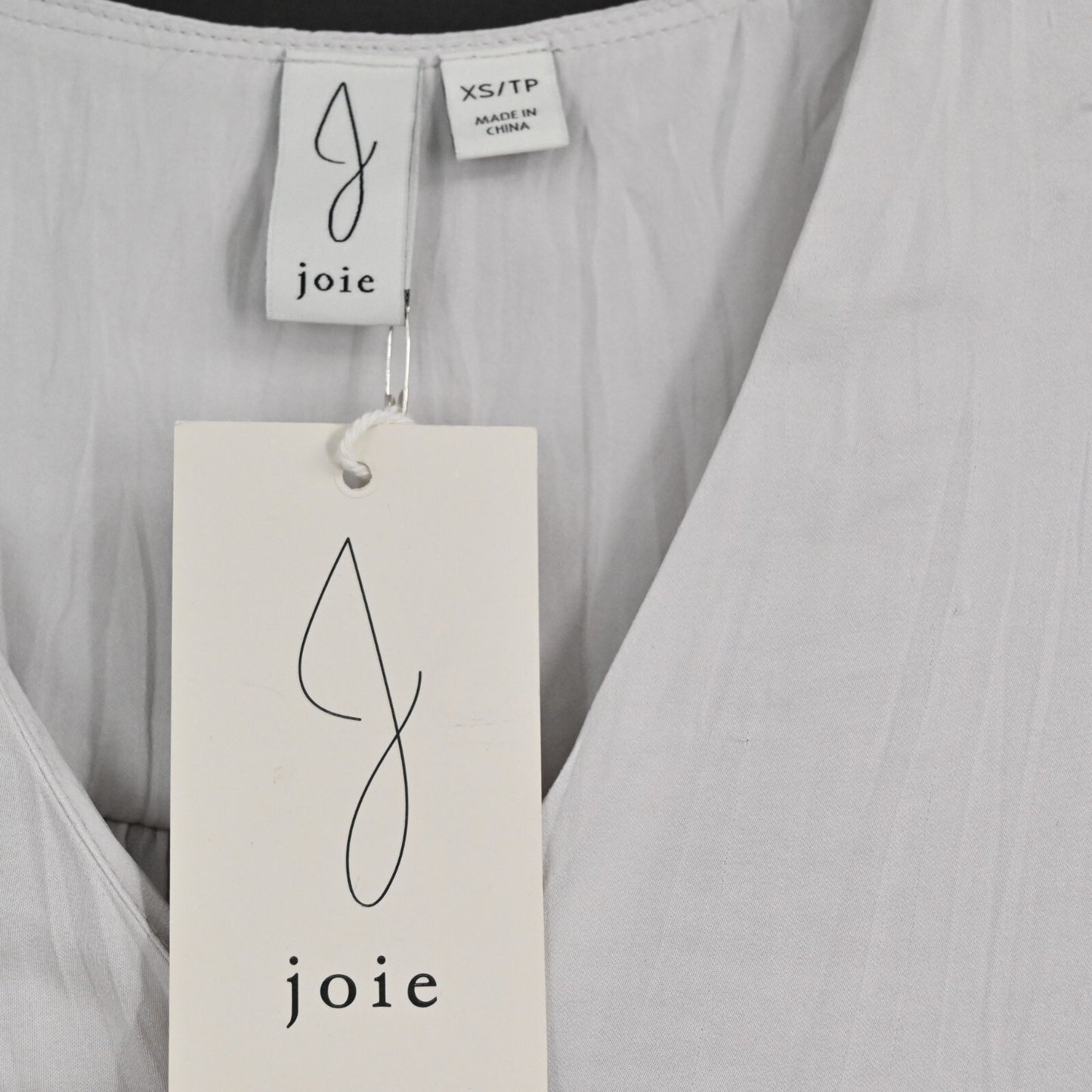 JOIE Top Womens Size XS Light Gray VNeck Button Front Long Sleeve Blouse NEW