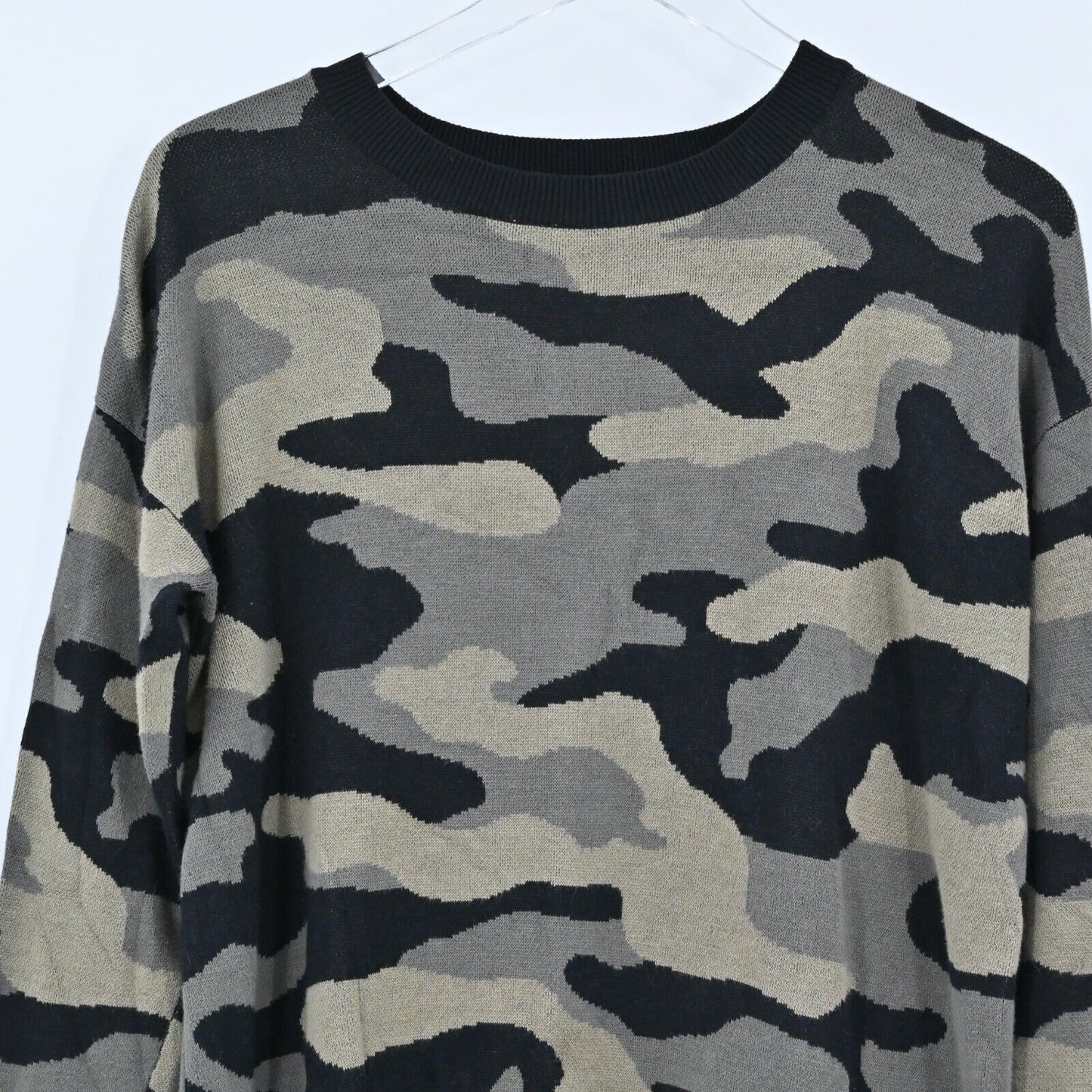 ISAAC MIZRAHI Sweater Womens Size M Green Black Camo Knit Crewneck Pullover Army