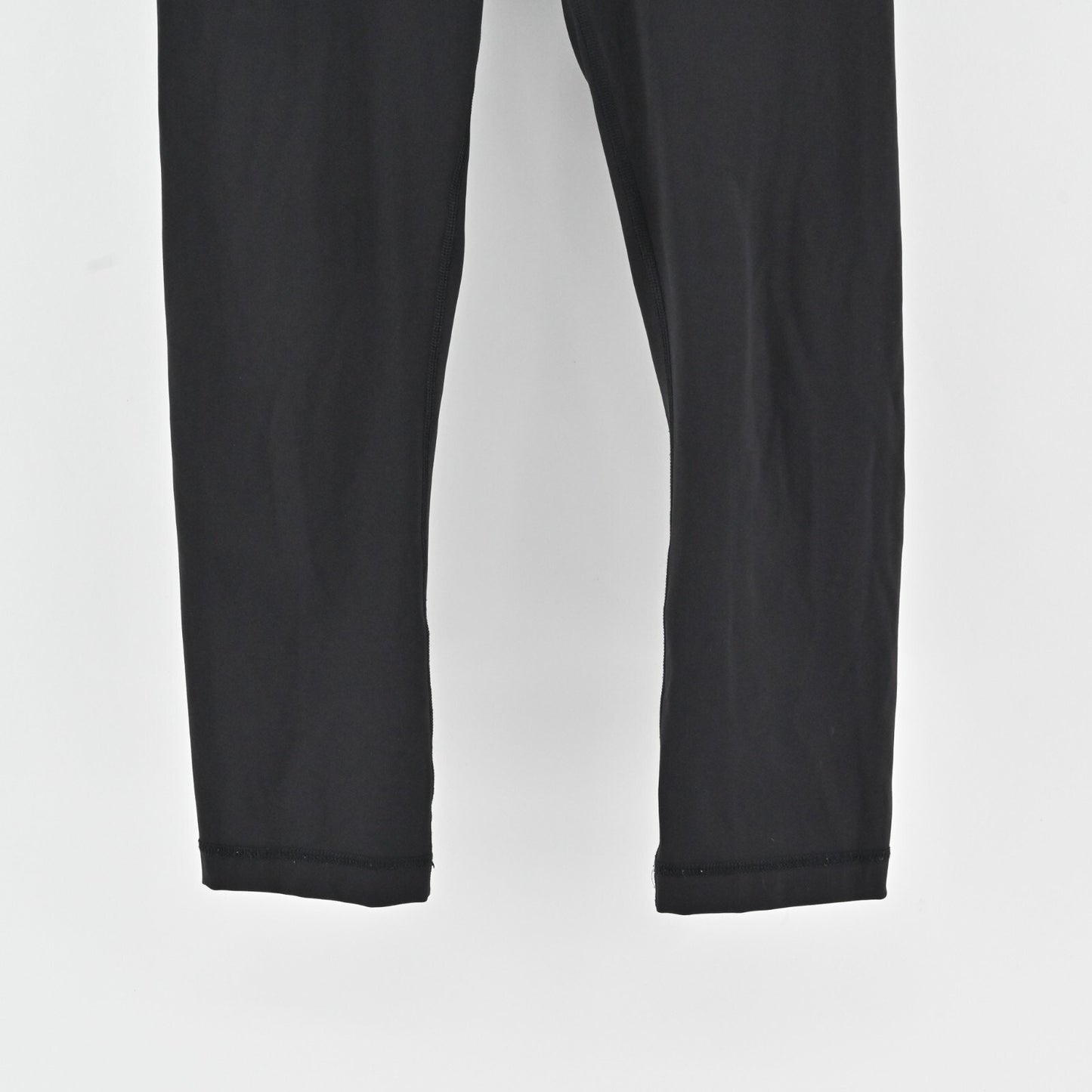 LULULEMON Womens Wunder Under Leggings Size 4 Black Crop Hi Rise Luxtreme Pants