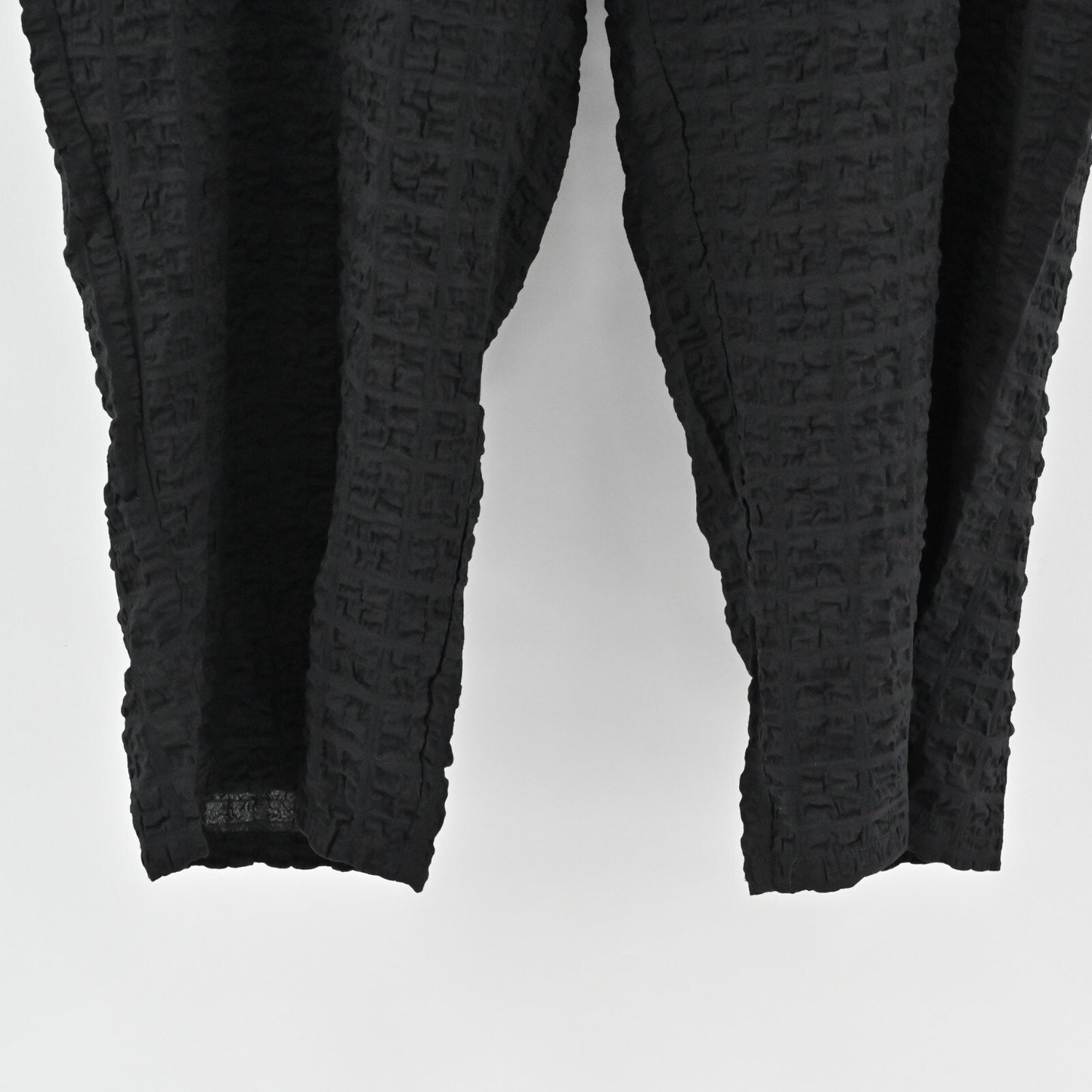 HABITAT Womens Pants Size XL Black Flat Front Tapered Capri Pucker Weave Texture