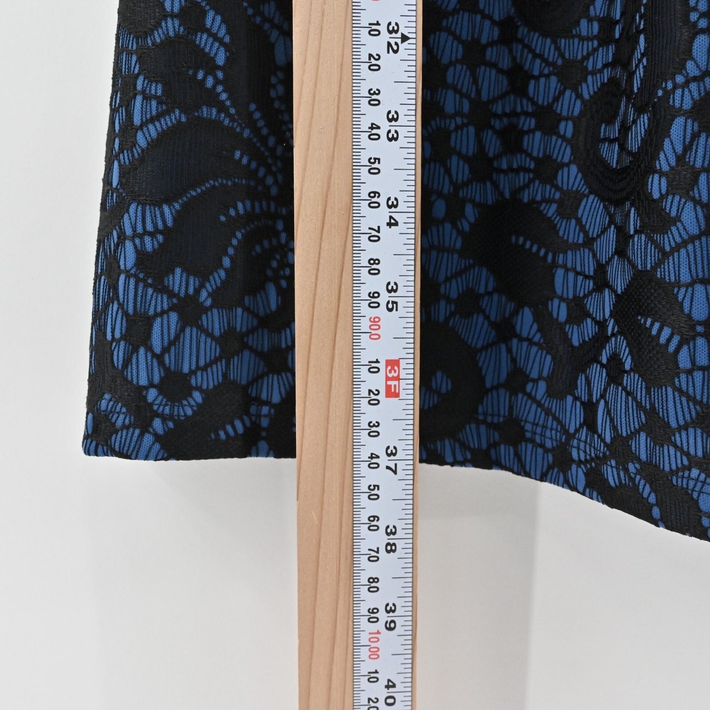 Vtg NEIMAN MARCUS Dress Size 10 Blue Black Floral Lace Sleeveless Flare Retro