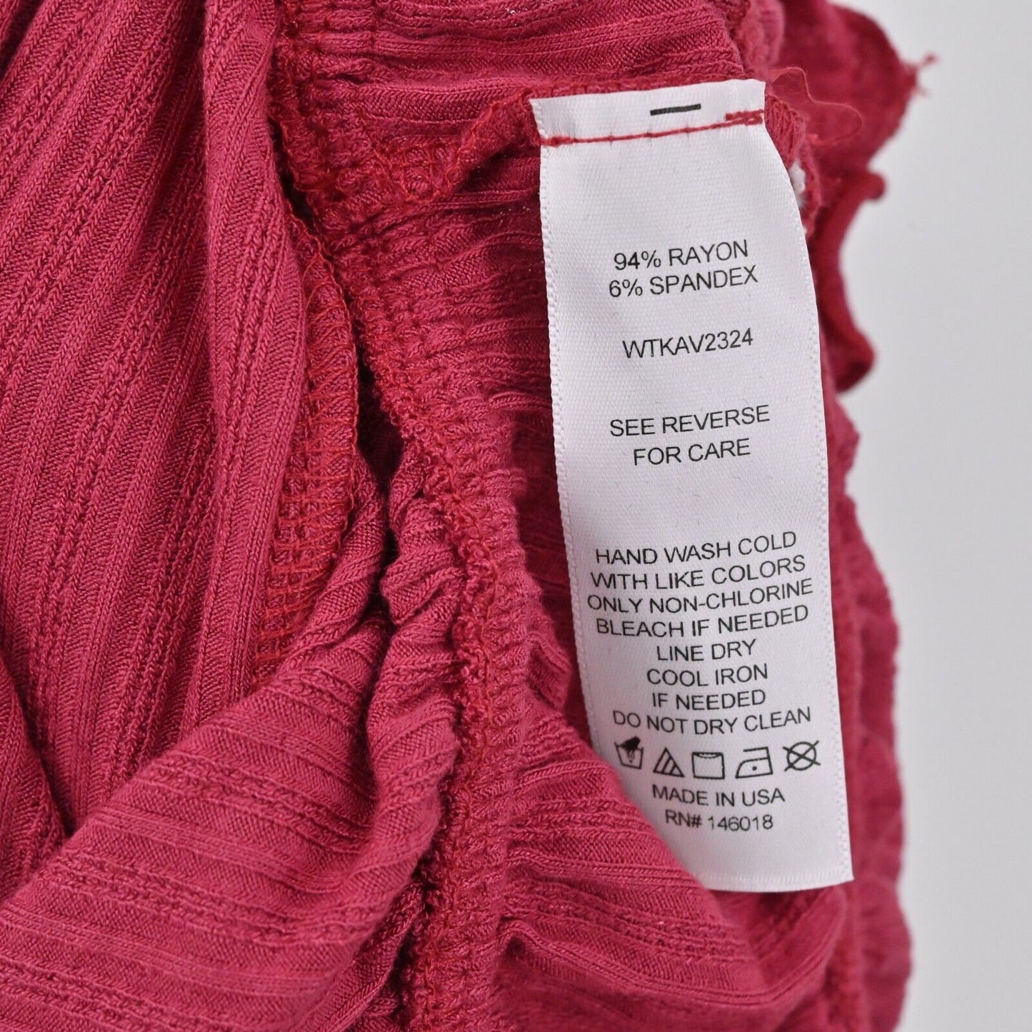 LOST WANDER Top Womens Sz XS Pink Smocked Hem Blouse Mock Neck Long Sleeve NEW