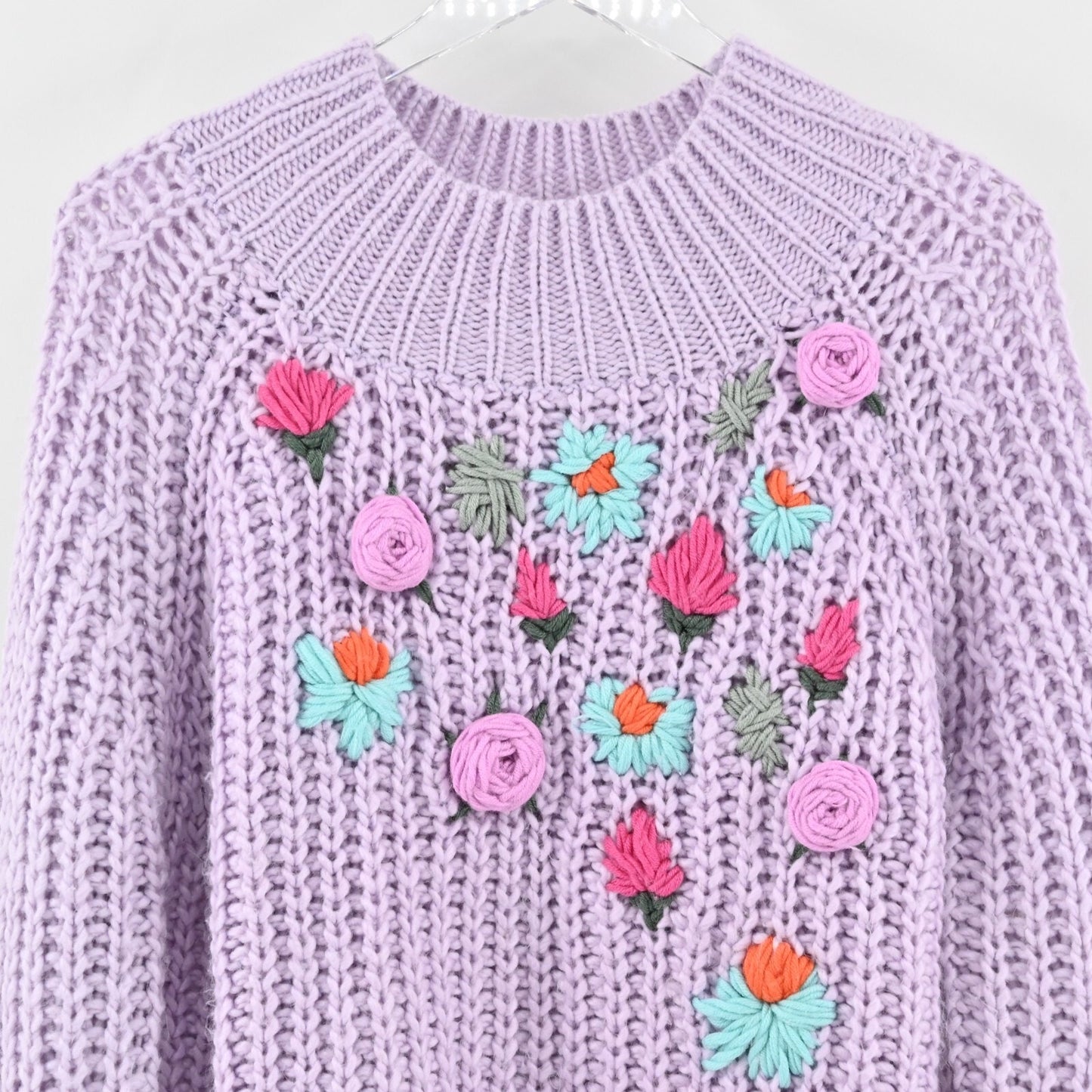 Vtg Embroidered Sweater Womens Sz M Purple Floral Chunky Knit Wool Blend LASEINE