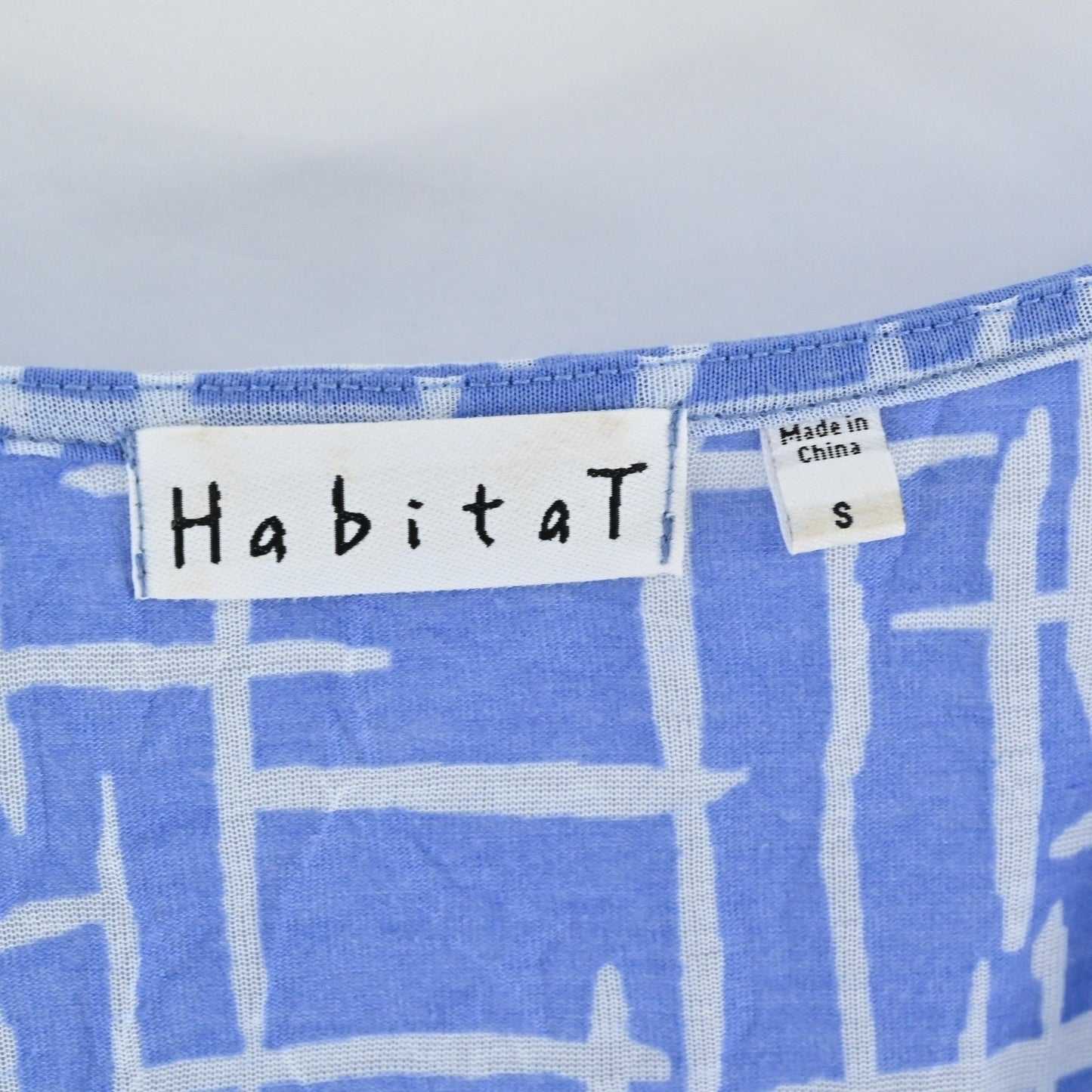 Habitat Womens Tunic Top Size S Blue White Geometric Art to Wear Coastal Casual