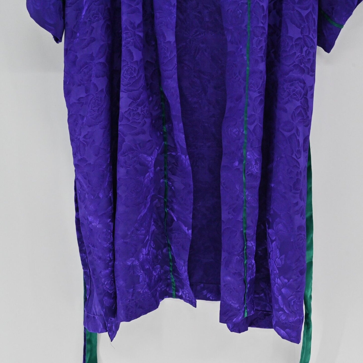 Vtg VICTORIAS SECRET Robe Womens Size OS Long Purple Satin Floral Tie Gold Label