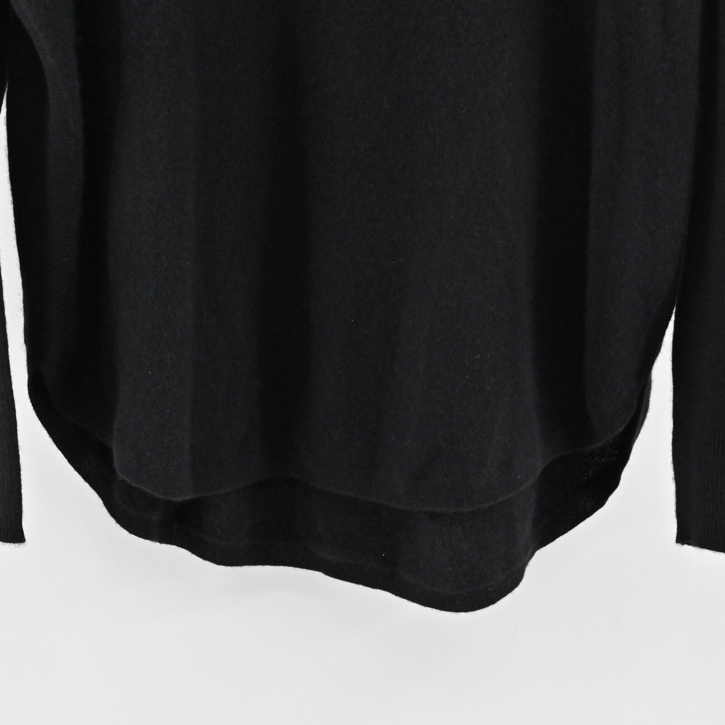 SAKS FIFTH AVENUE Womens Cashmere Sweater Size S Black Knit Cowl Neck Curve Hem