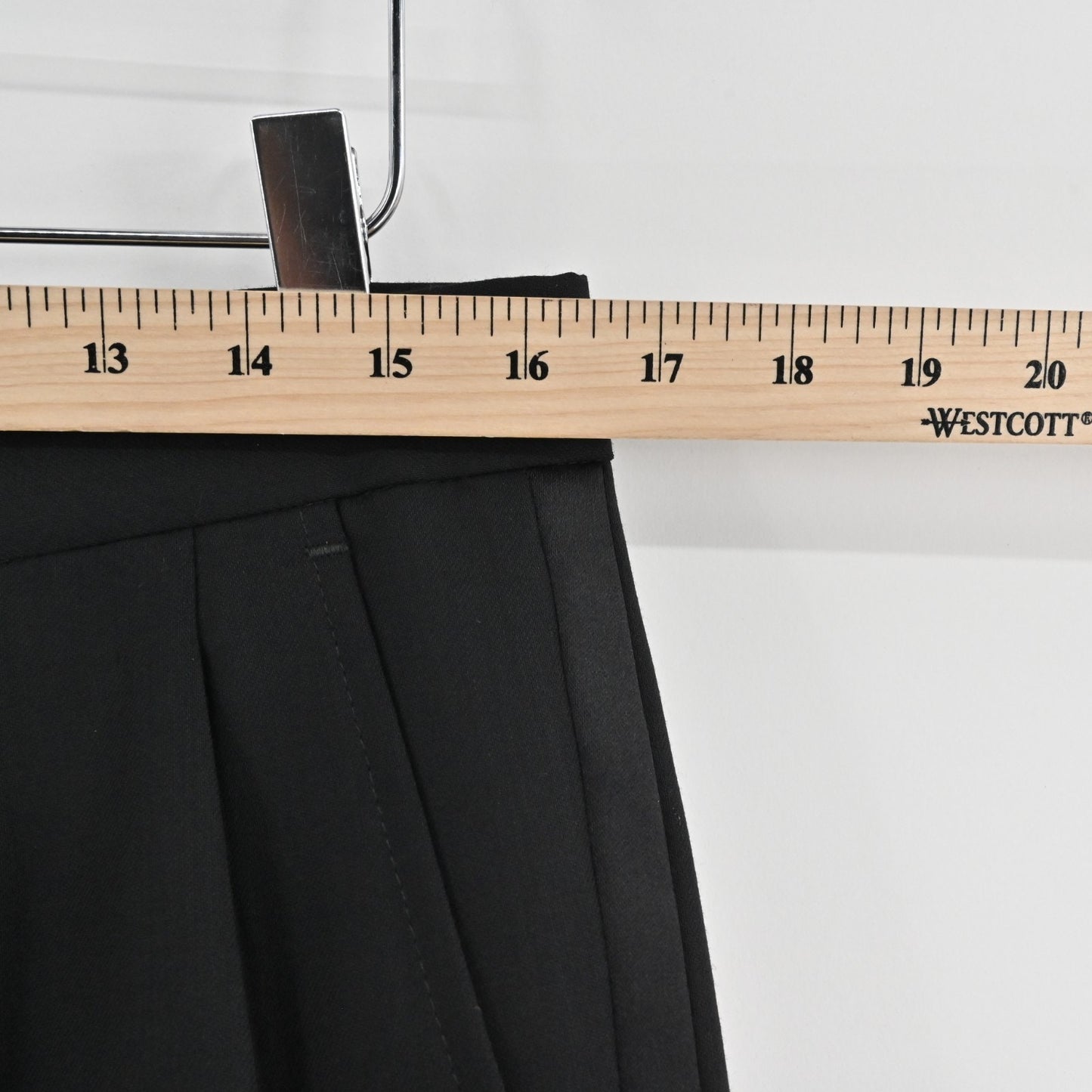 Calvin Klein Mens Classic Black Pleated Straight Leg Dress Pants Size 33R Career