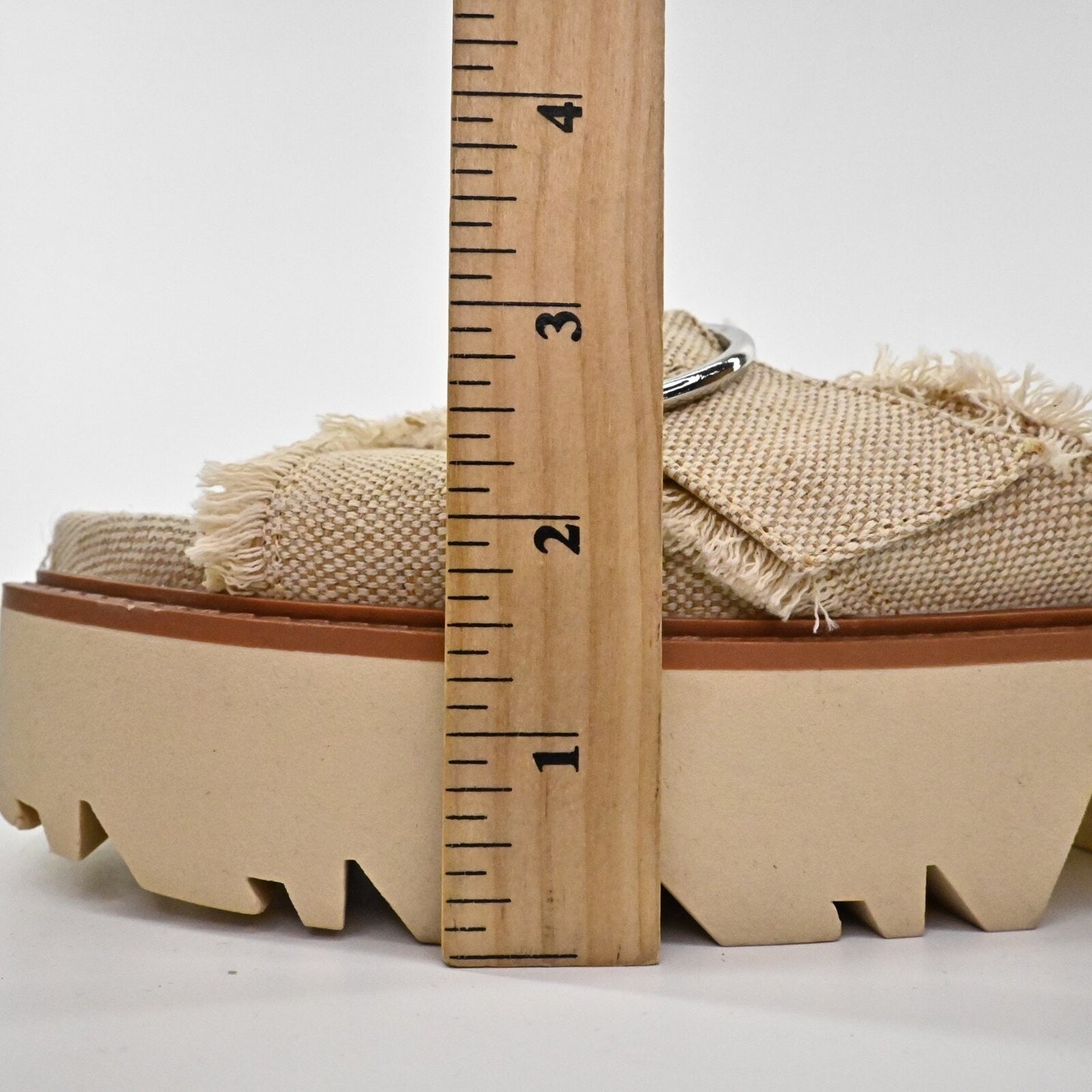 ZARA Womens Platform Sandals Size 39 Beige Woven Fringe Criss Cross Coconut Girl