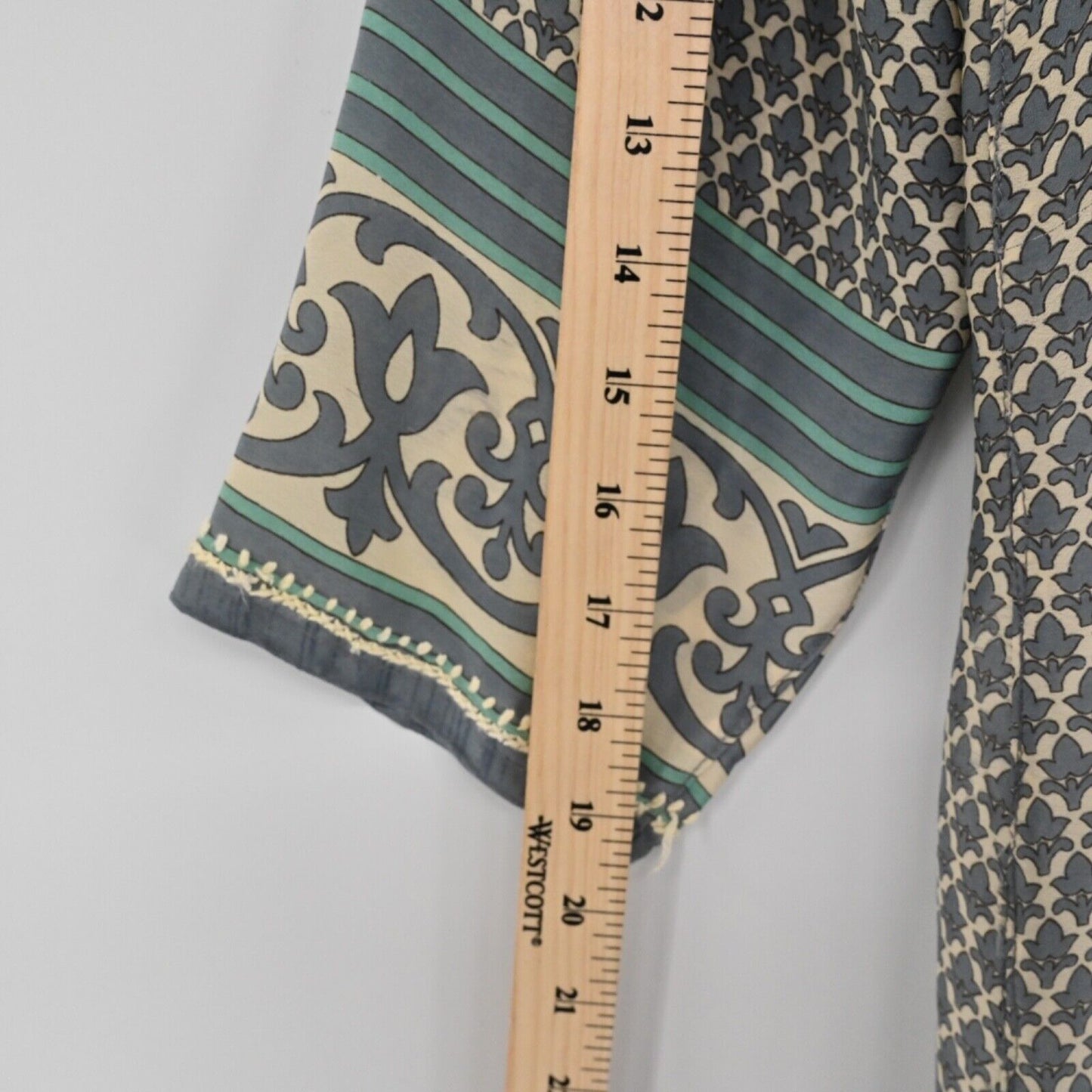 GRETCHEN SCOTT Tunic Top Womens Sz S Blue Silk Embroidered Boho Print 3/4 Sleeve