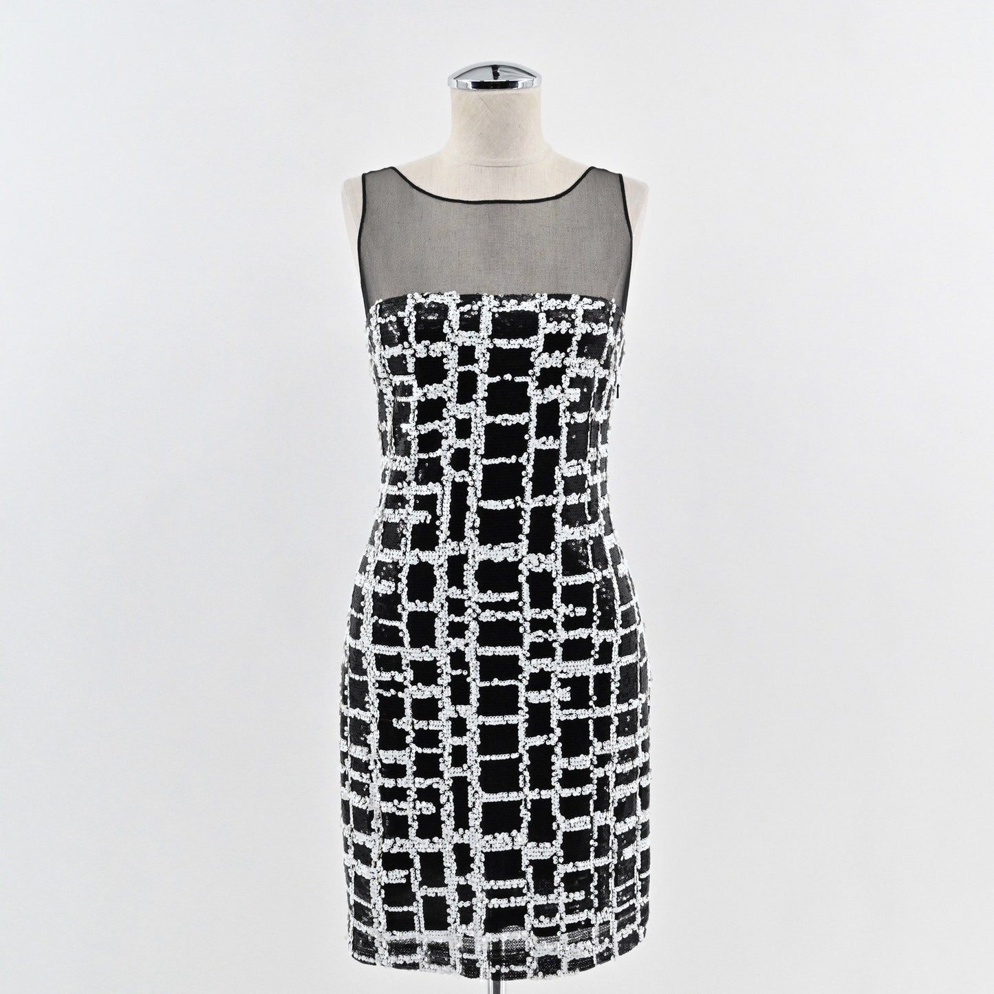 Aidan Mattox Sequin Mini Dress Size 2 Black White Sheath Sleeveless Mesh Glam