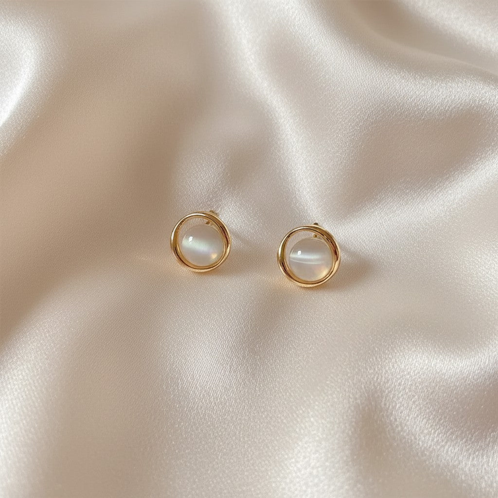 Alloy Rhinestone Dainty Cat's Eye Studs