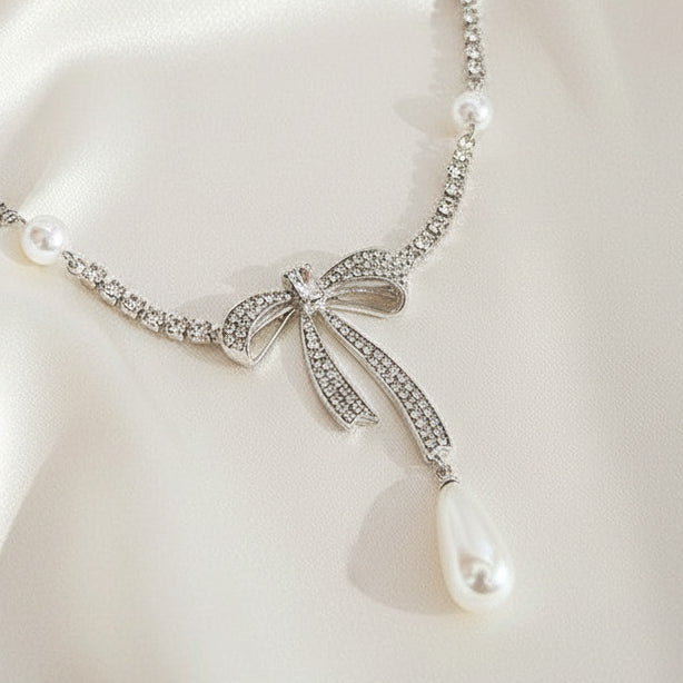 Bowknot Rhinestone Pearl Pendant Necklace Alloy Silver