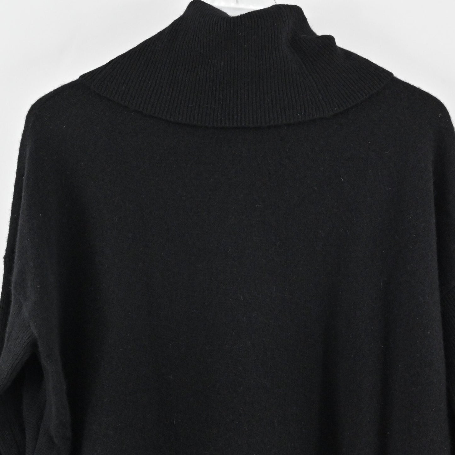 SAKS FIFTH AVENUE Womens Cashmere Sweater Size S Black Knit Cowl Neck Curve Hem