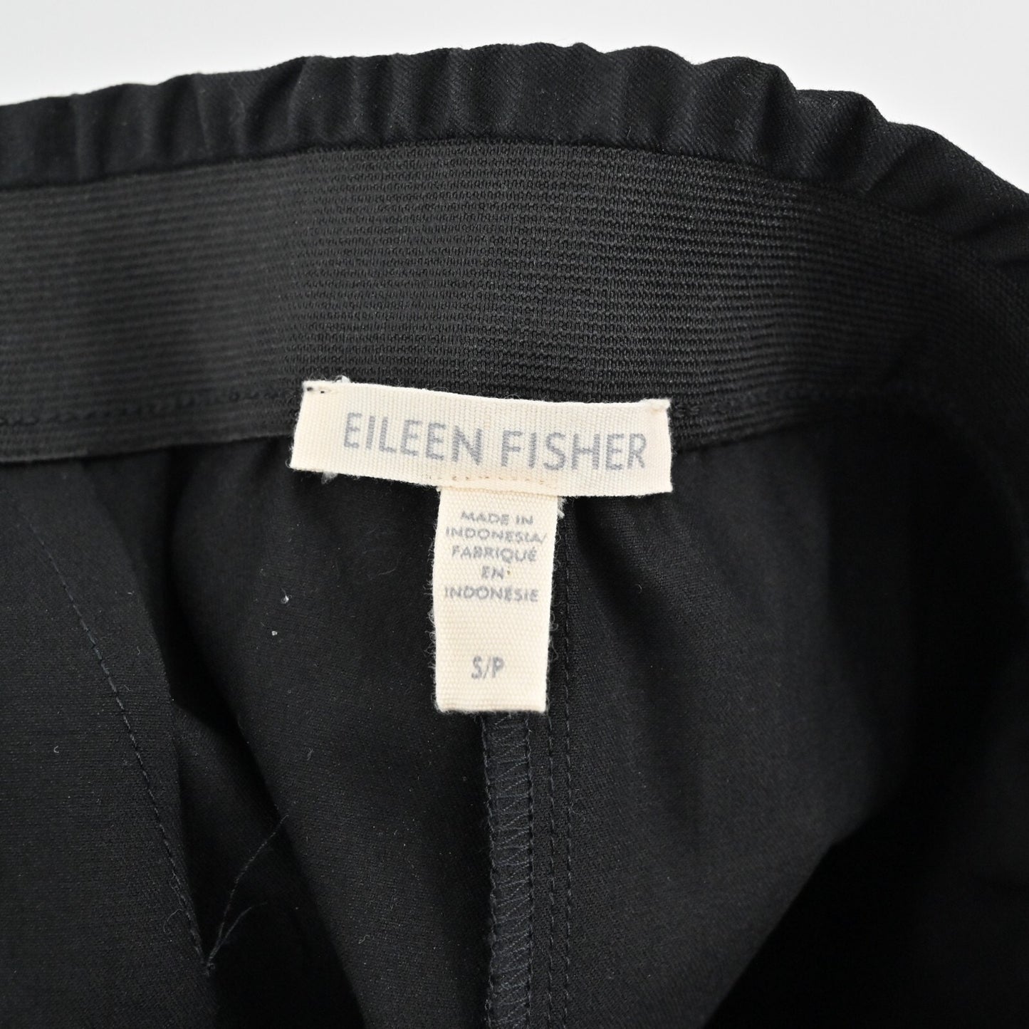 EILEEN FISHER Black Pull On Pants Womens Size S High Rise Slim Straight Ankle