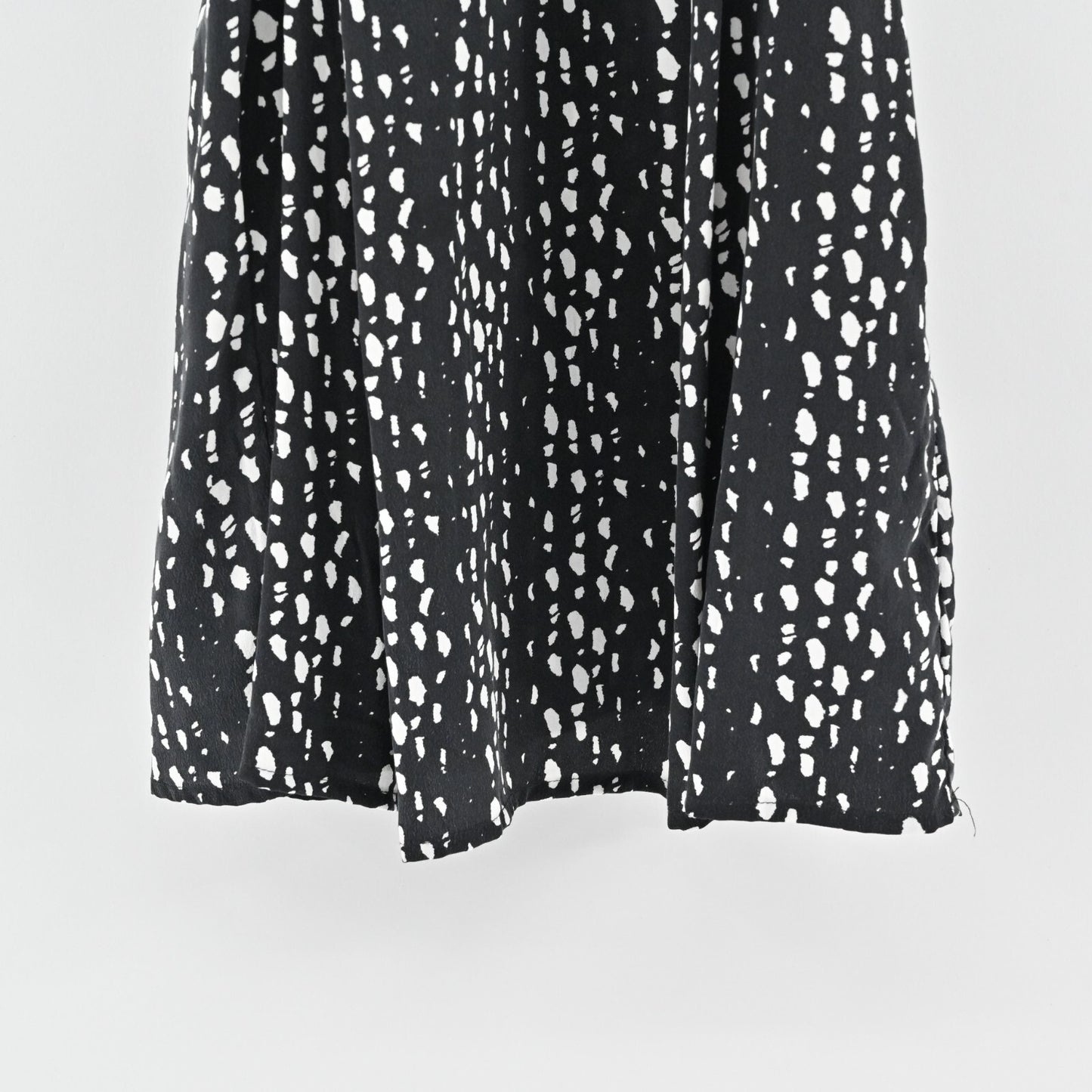 JOIE Silk Top Womens Size S Black White Print Sleeveless Blouse Minimalist Retro
