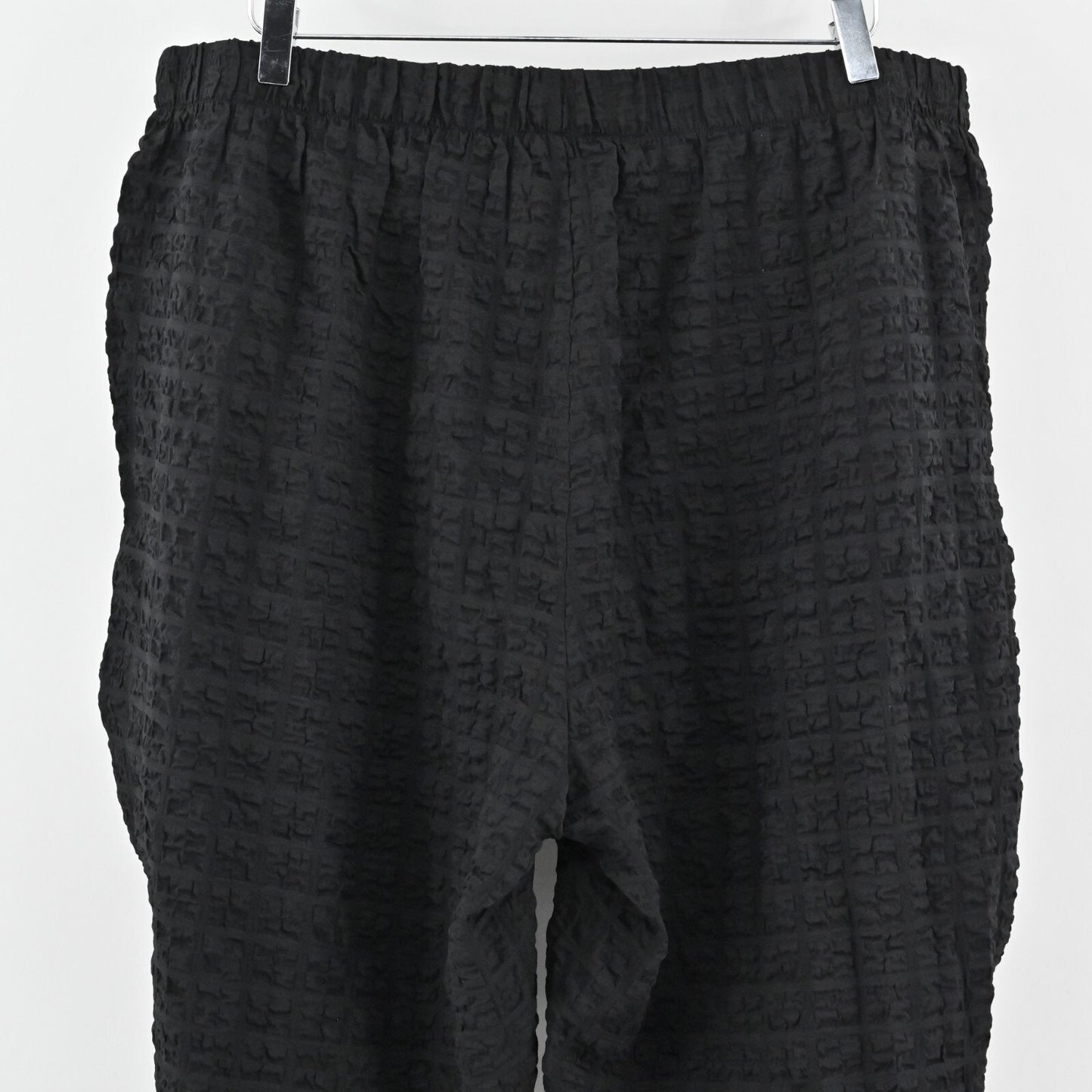 HABITAT Womens Pants Size XL Black Flat Front Tapered Capri Pucker Weave Texture
