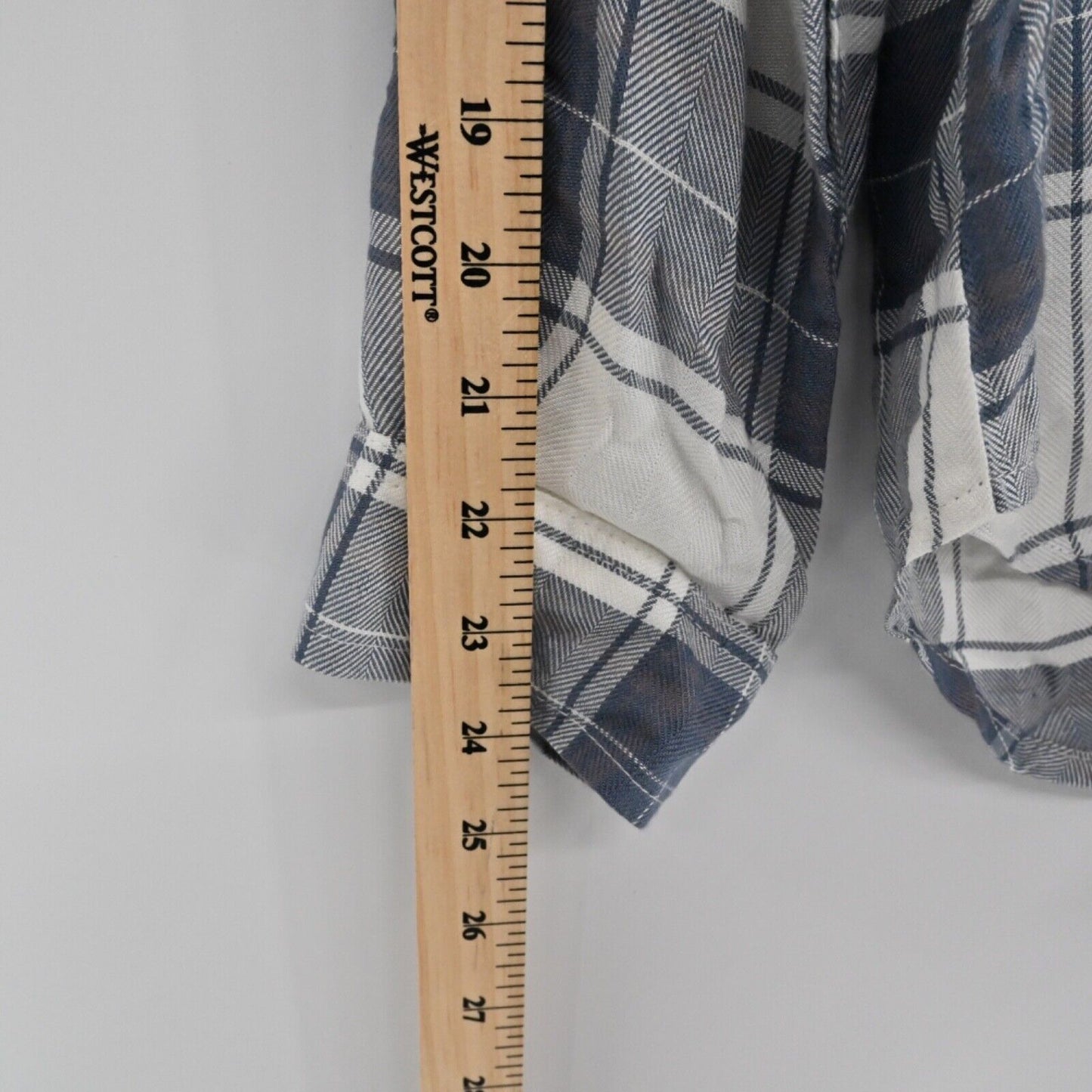 HARPER Top Womens Size M Blue Plaid Pearl Embellished Collar Button Up Flannel