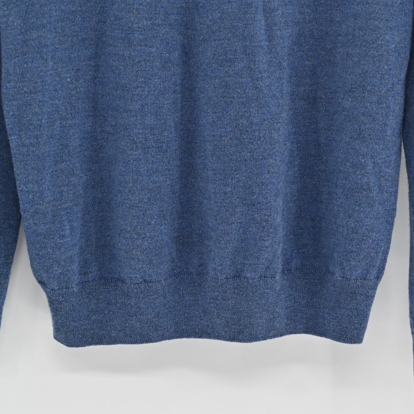 BROOKS BROTHERS Mens Merino Wool Sweater Sz L Blue Pullover V Neck Knit Academia