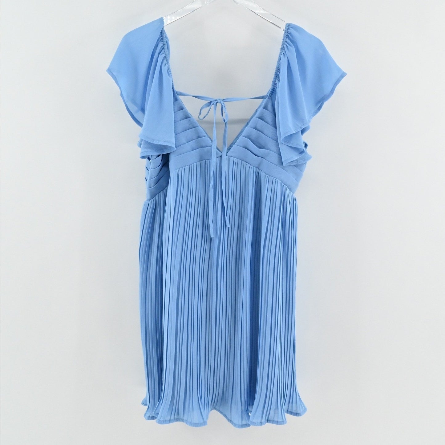 Lulus Womens Pleated Babydoll Dress Size XL Light Blue Romantic Flowy VNeck NEW