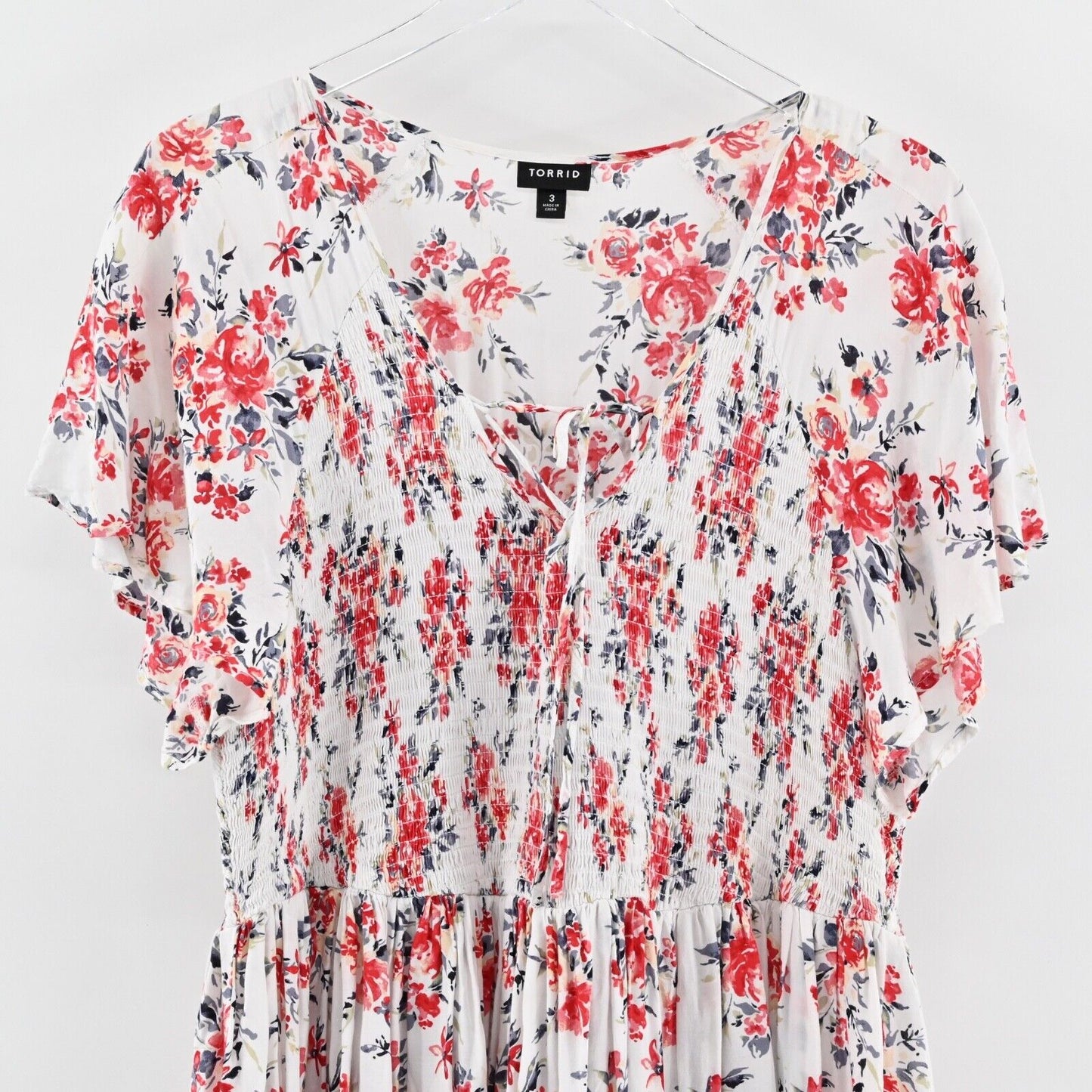 TORRID Dress Size 3X White Red Floral Smocked Tie V Neck Flutter Sleeve Shift
