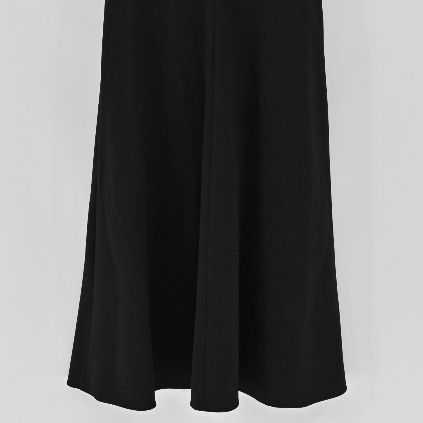 DKNY Dress Womens Size 4 Classic Black Sleeveless VNeck Knee Length Stretch NEW