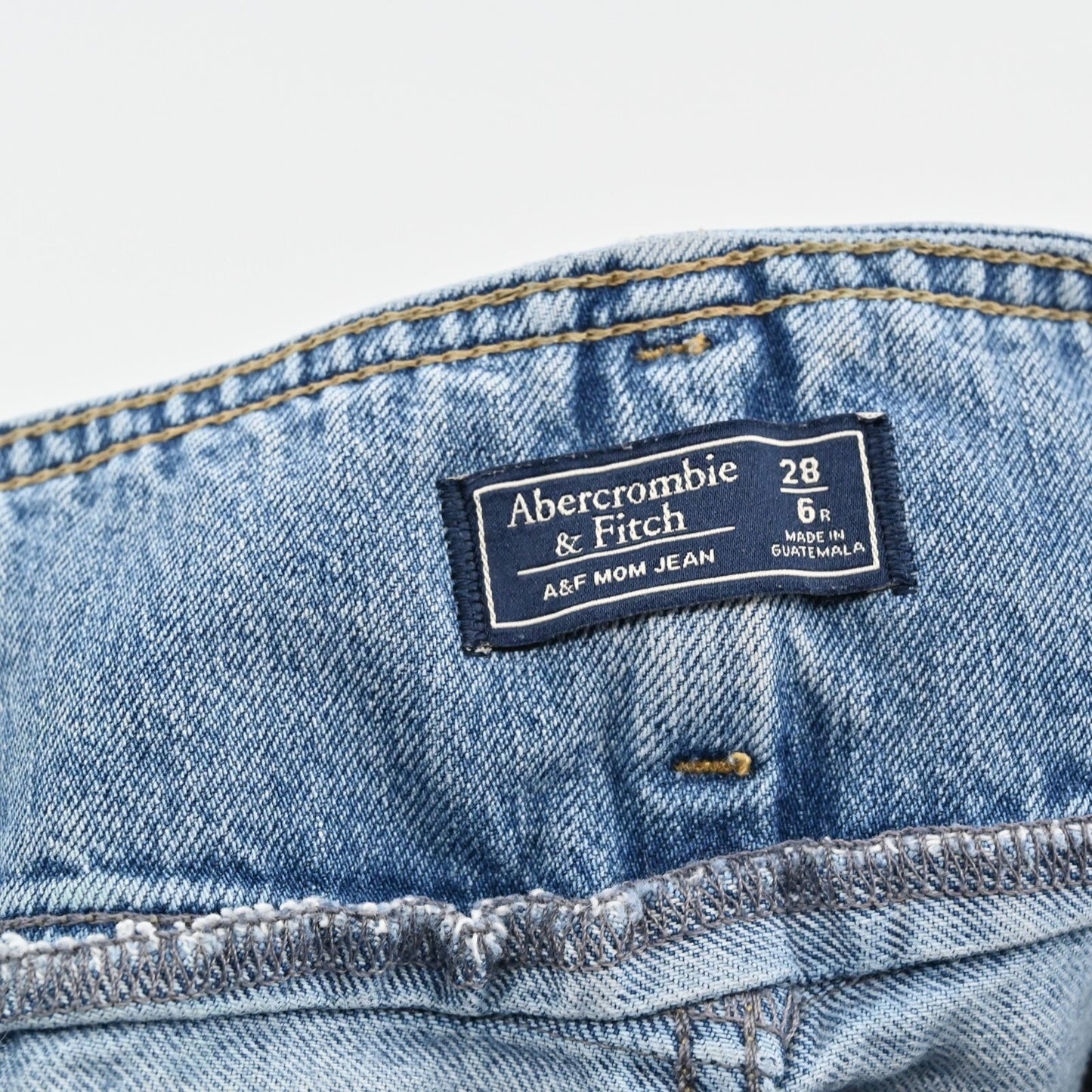 ABERCROMBIE FITCH Womens Retro Mom Jeans Size 6 Blue Denim High Rise Raw Hem