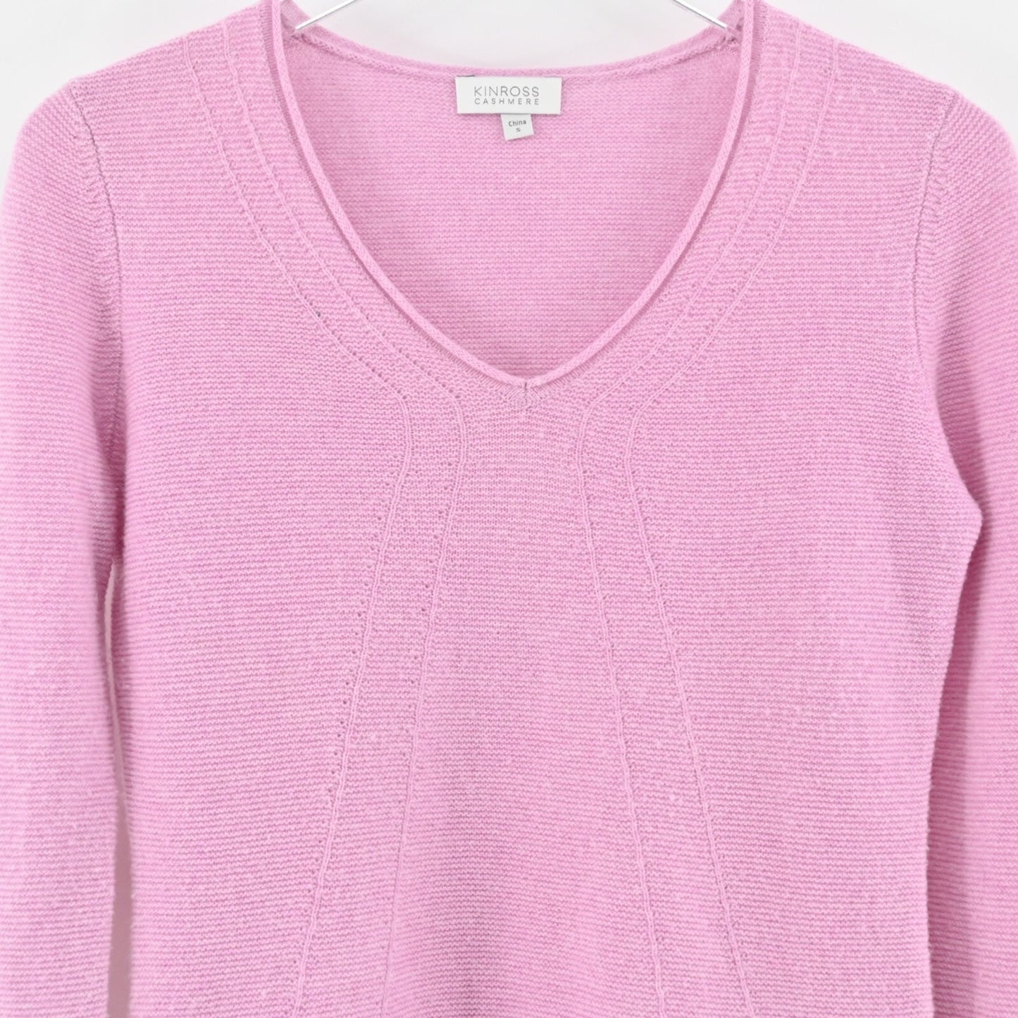 KINROSS Cashmere Sweater Womens Size S Pink VNeck Knit Top Casual Preppy Chic