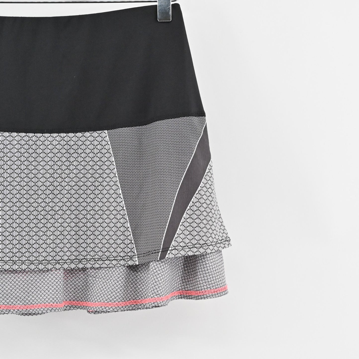 LUCKY IN LOVE Skort Sz S Triumph Golf Athletic Tennis Skirt Pickle Ball Tiered