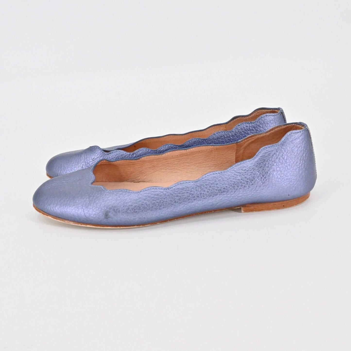FRENCH SOLE Flats Womens Sz 7B Jigsaw Metallic Purple Leather Scallop Trim FSNY