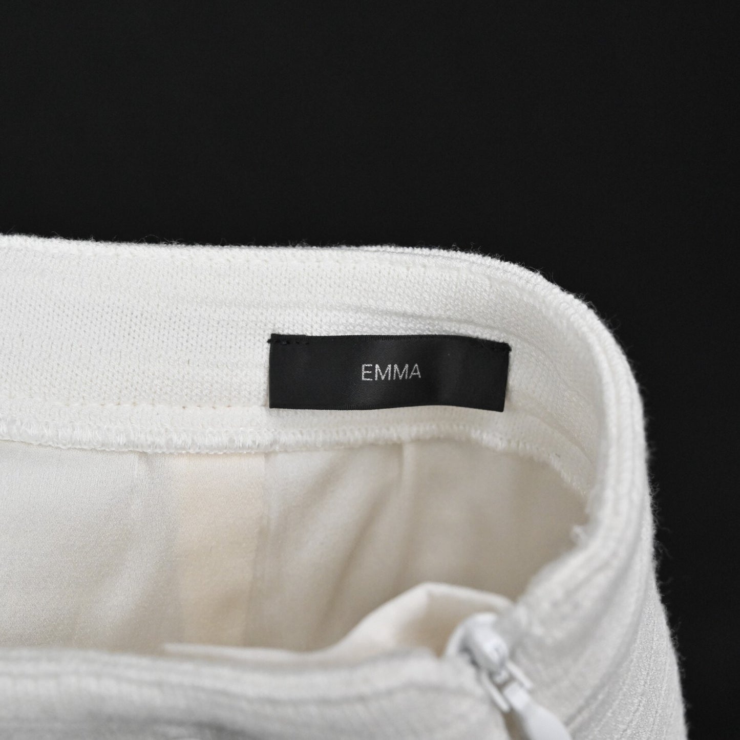 ST JOHN Womens Emma Fit Bianco Shorts Size 10 White Knit High Waisted Lined NEW