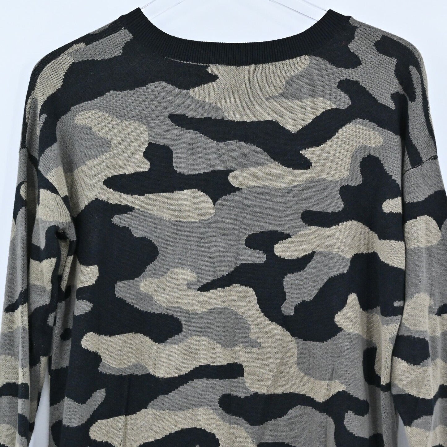 ISAAC MIZRAHI Sweater Womens Size M Green Black Camo Knit Crewneck Pullover Army