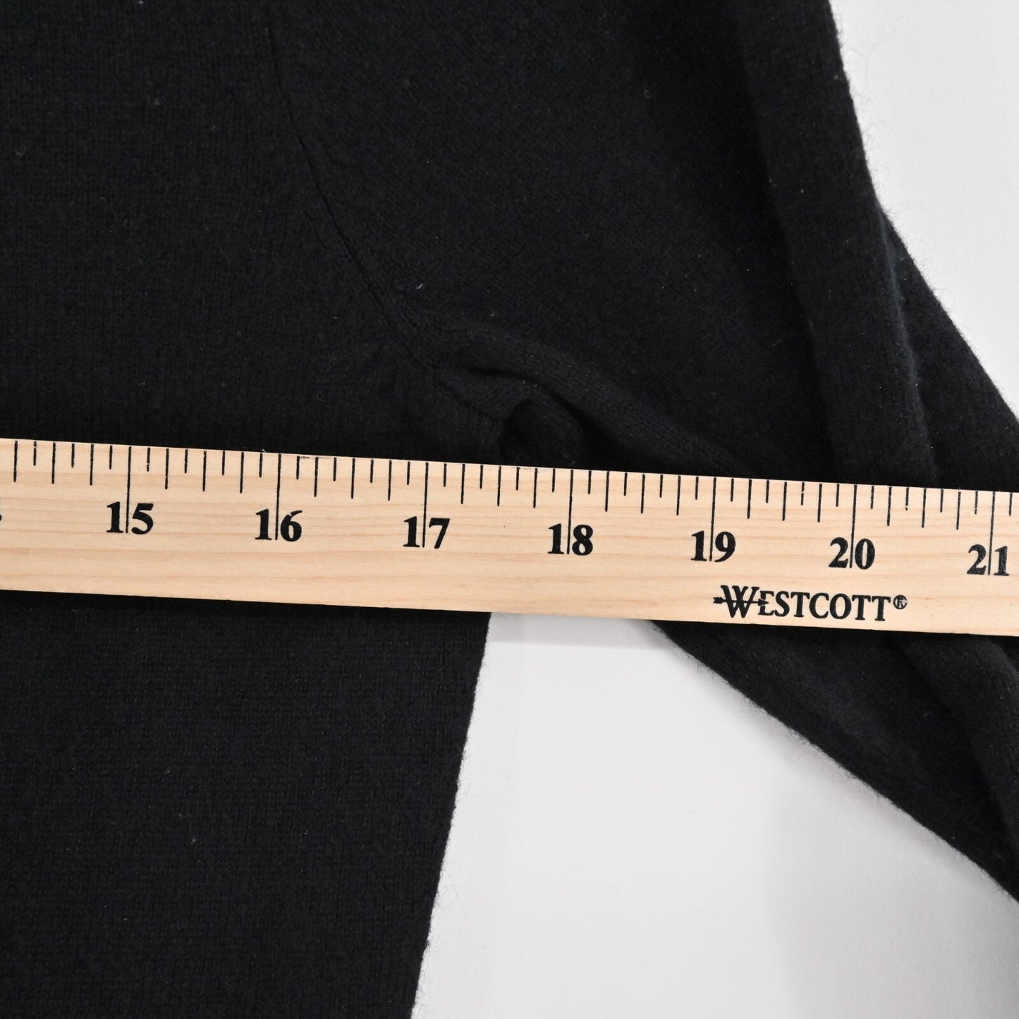 Vtg NEIMAN MARCUS Cashmere Sweater Womens Size S Knit Casual Black Fringe Trim