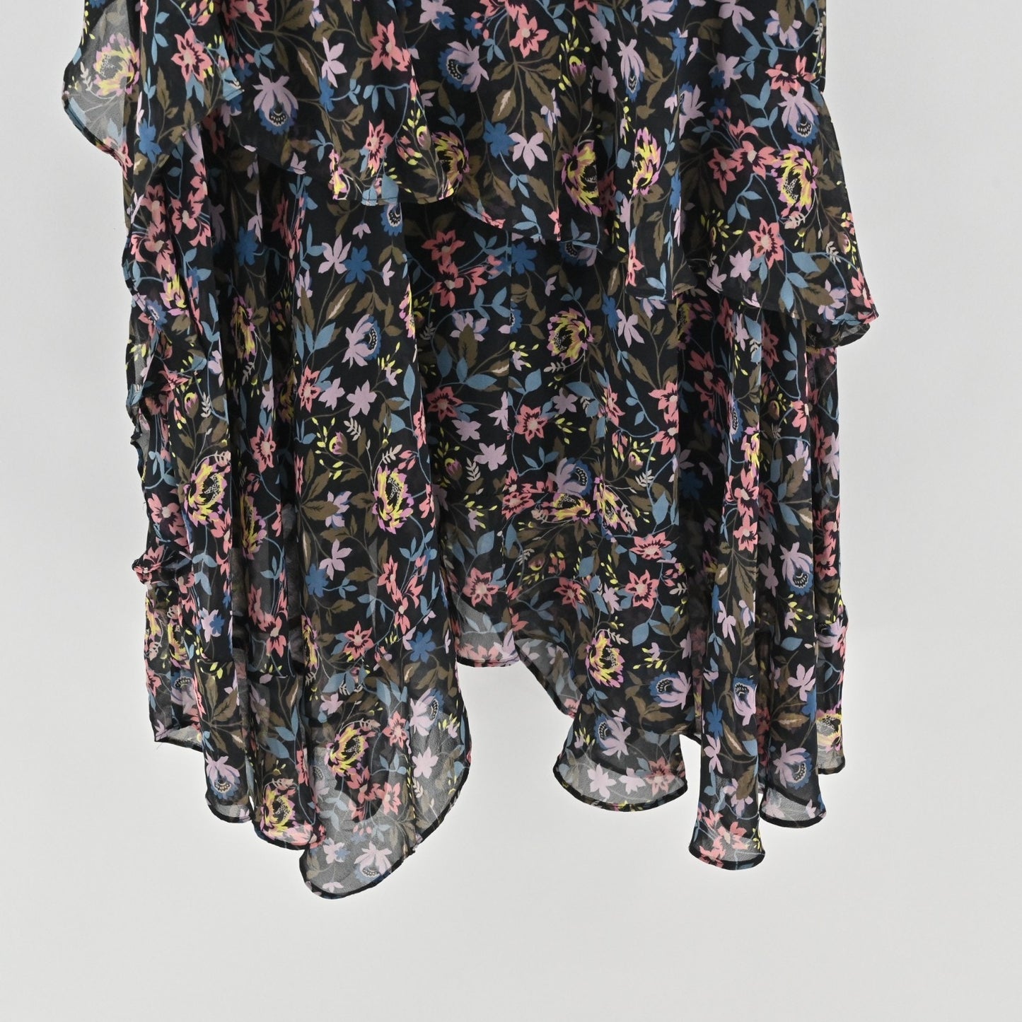 CeCe Tiered Midi Dress Size 2 Black Asymmetric Floral Print Ruched Short Sleeve