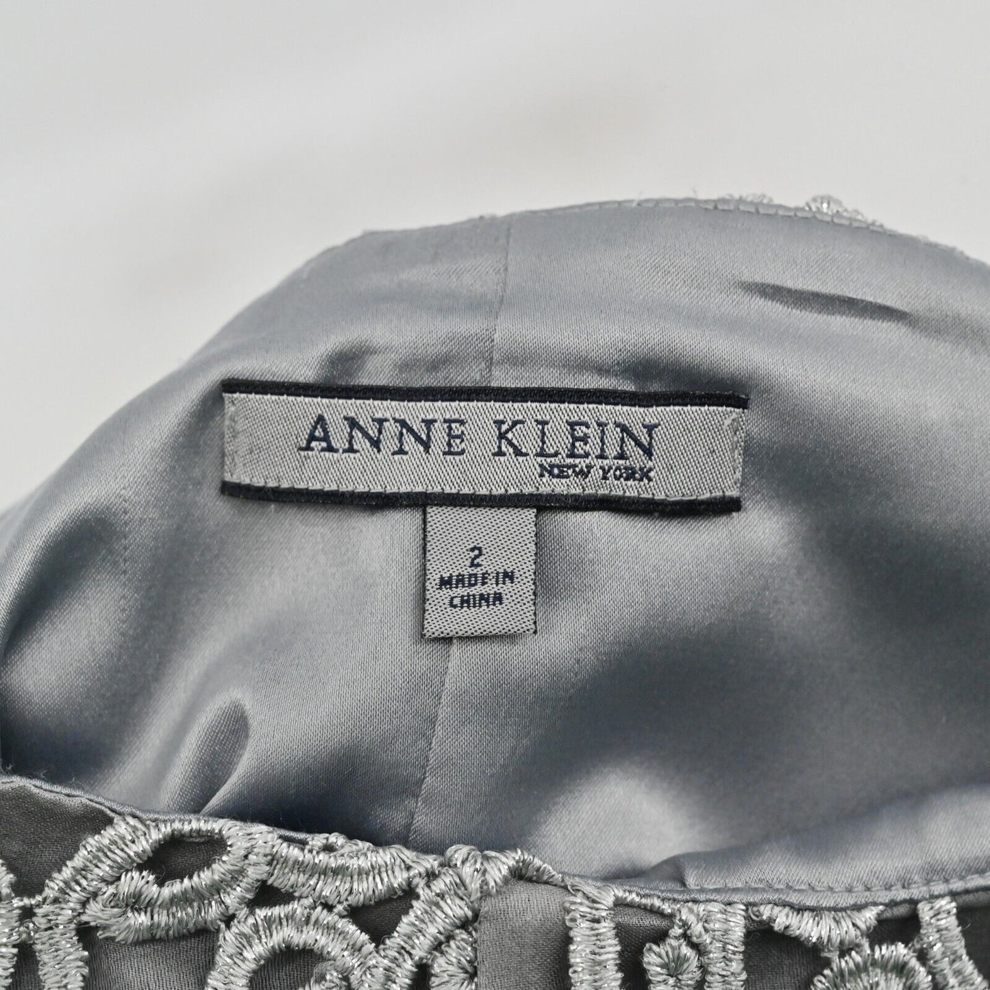 ANNE KLEIN Skirt Suit Womens Size 2 Silver Lace Two Piece Matching Set Tank