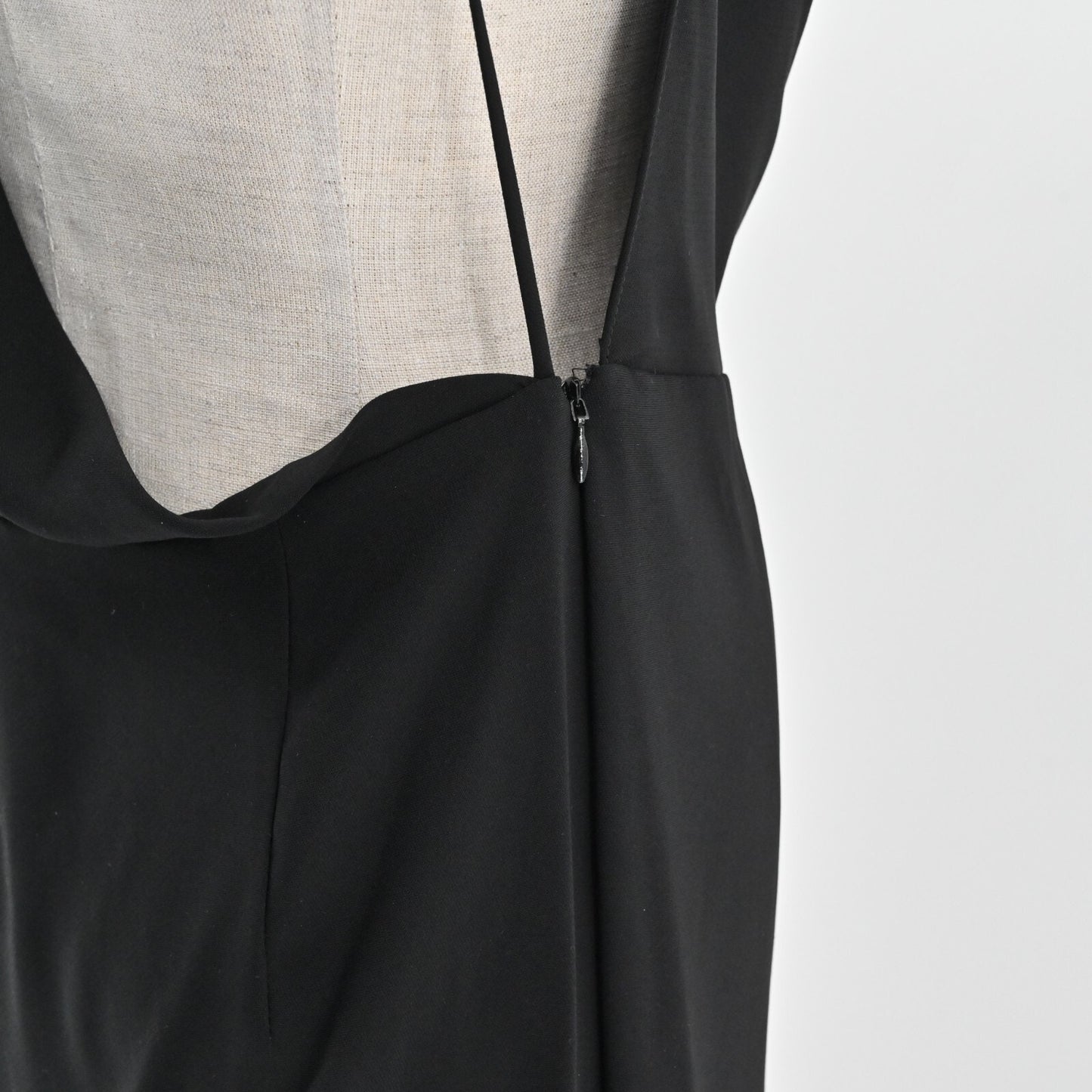 AMANDA UPRICHARD Arial Dress Size L Drape Front Sleeveless Crepe Black Maxi Gown