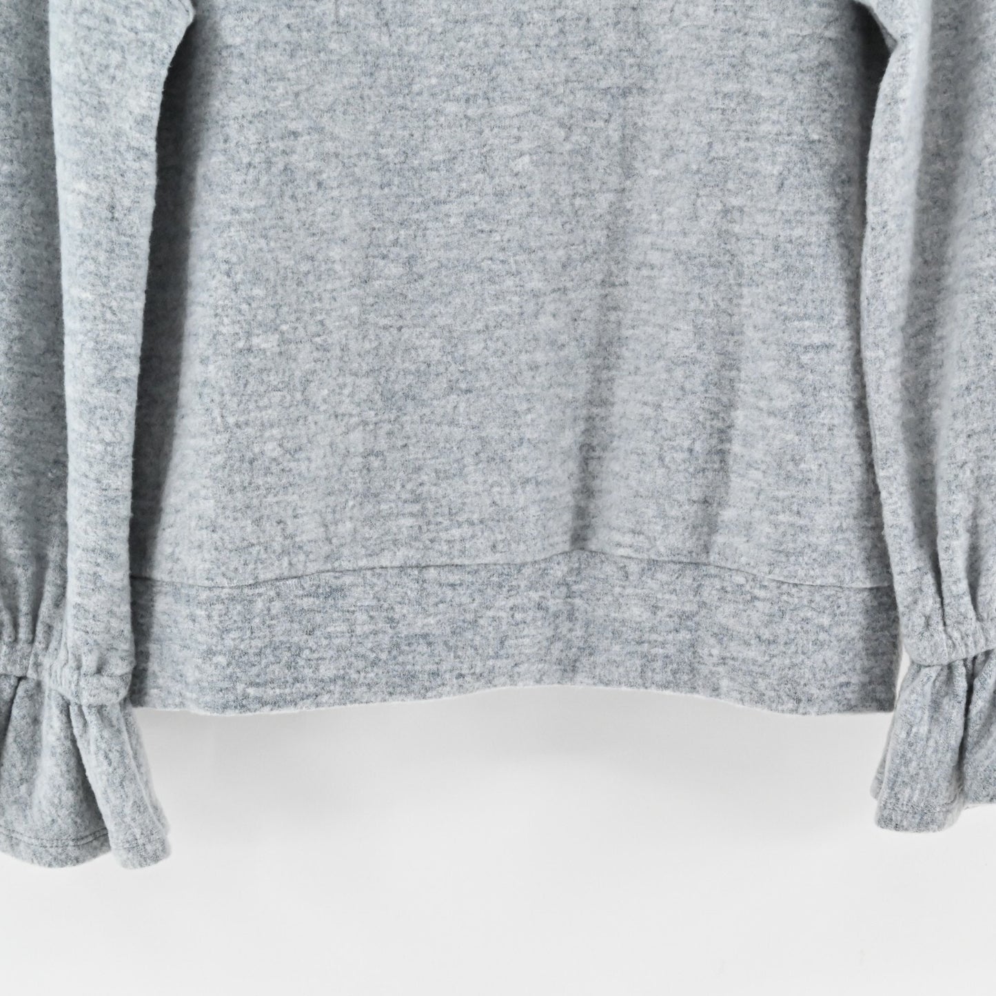 NWOT Anthropologie Sweater Eri Ali Sasha Hacci Top Gray SOFT Ruffle Cozy Size S