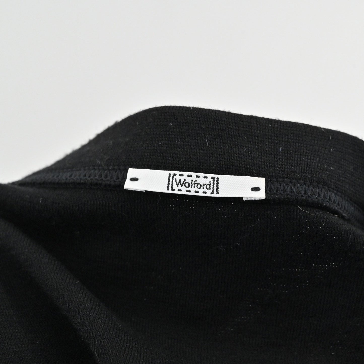 Wolford Womens Black Wool Pencil Skirt Size M Elegant Business Casual Career
