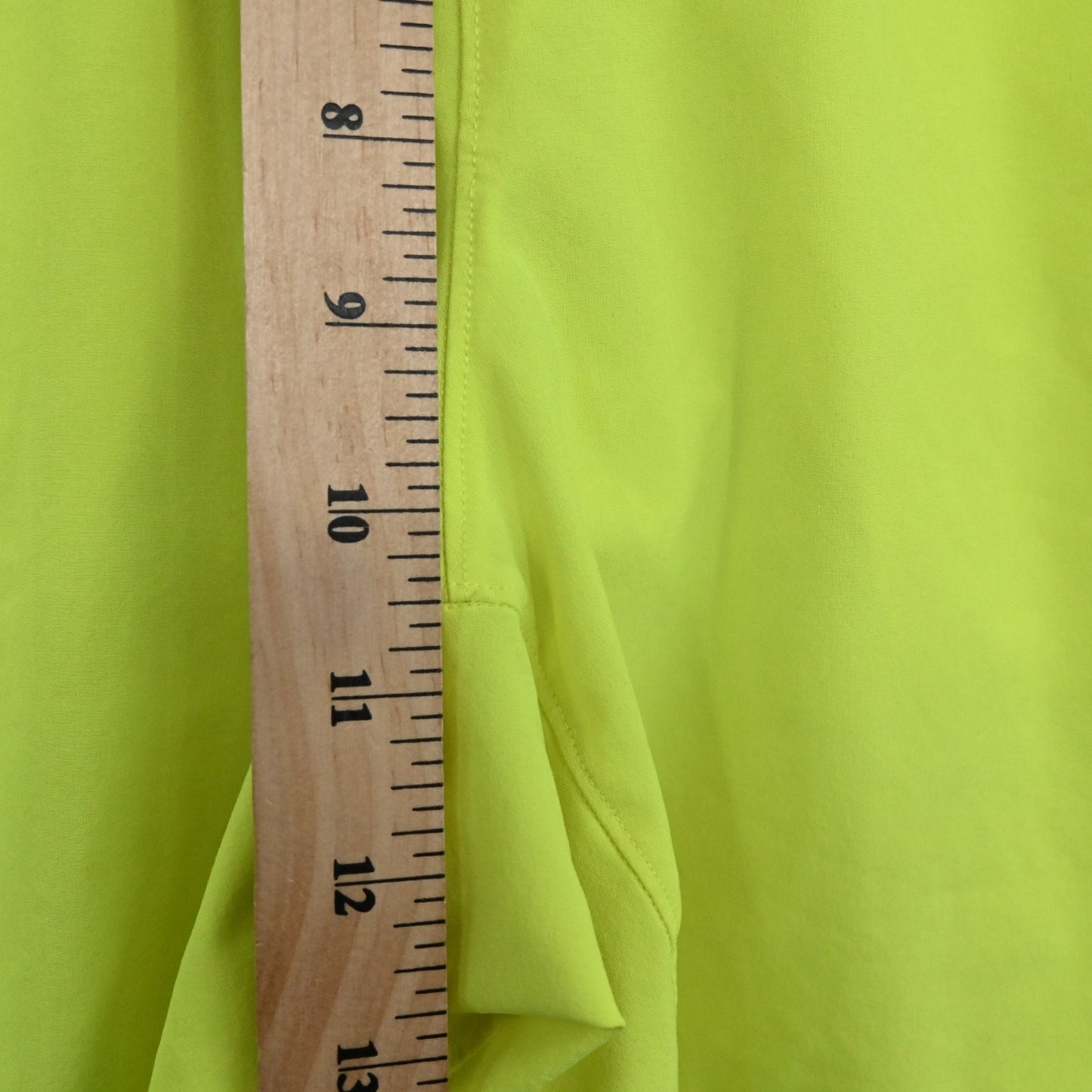 LULULEMON Athletic Shorts Mens Size S Pace Breaker 7" Neon Yellow Gym Workout