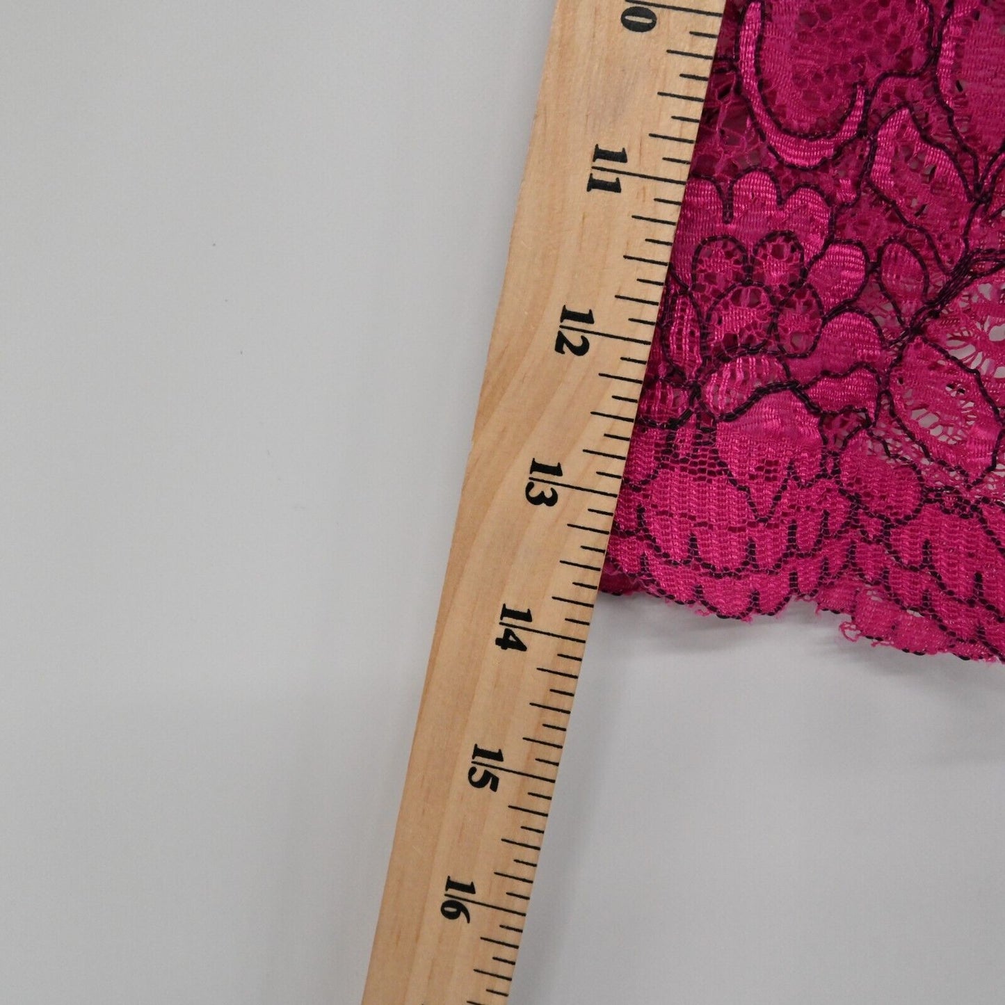 MONIQUE LHUILLIER Dress Sz 6 Pink Lace Sheath Floral Overlay Scalloped Cocktail