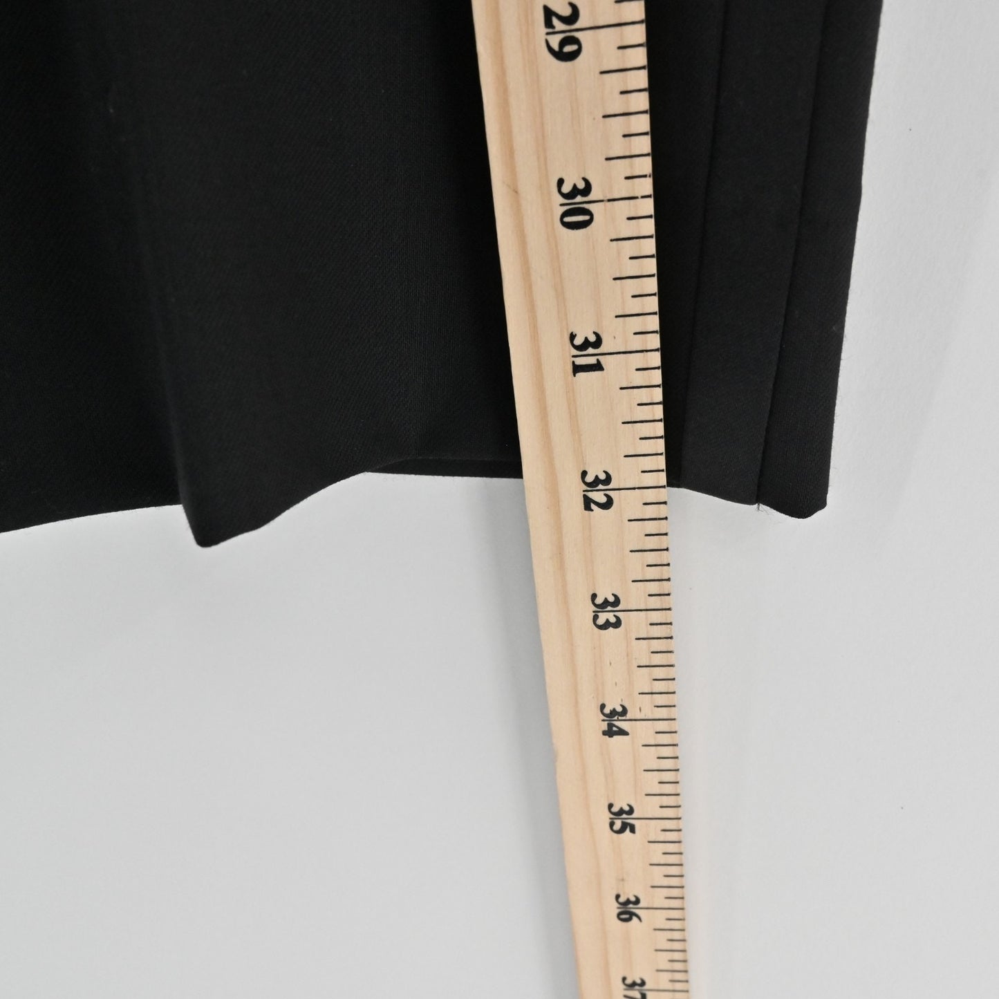 Calvin Klein Mens Classic Black Pleated Straight Leg Dress Pants Size 33R Career