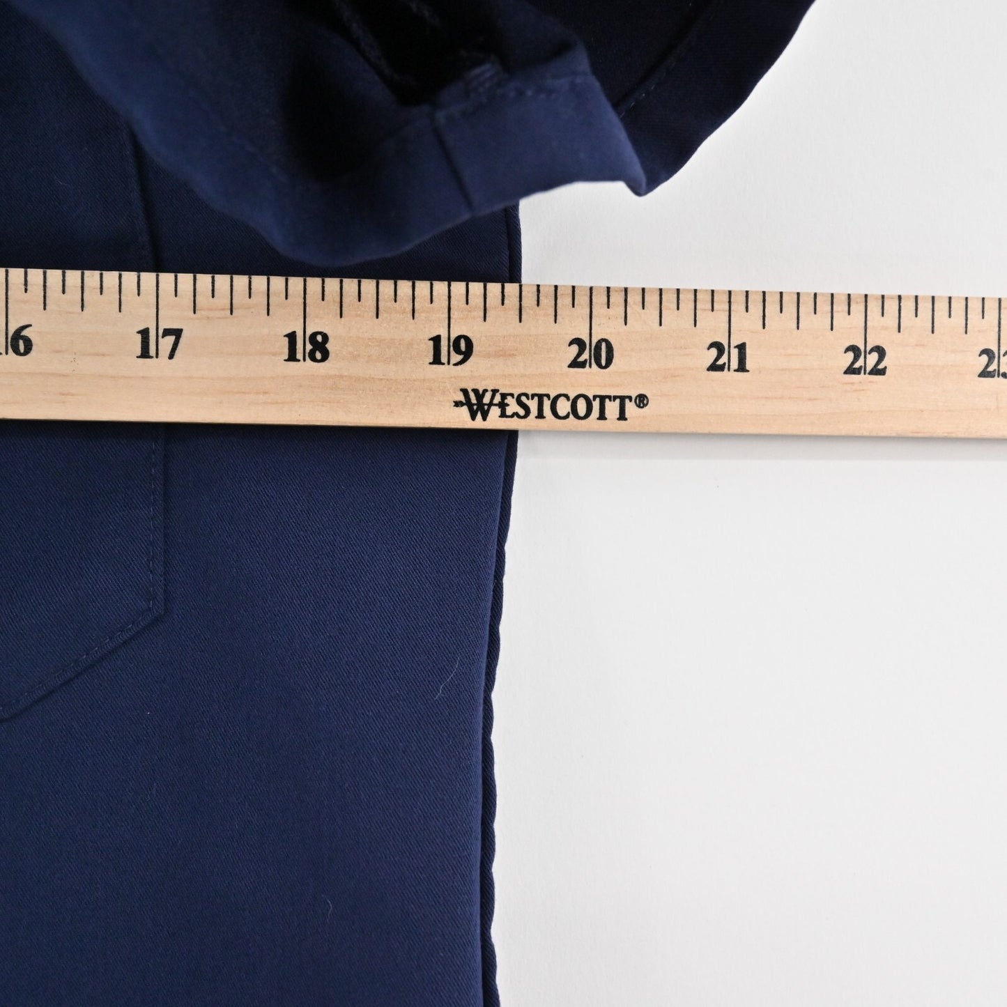FIGS Scrub Top Womens Size XS Catarina One Pocket Navy Blue VNeck Short Sleeve