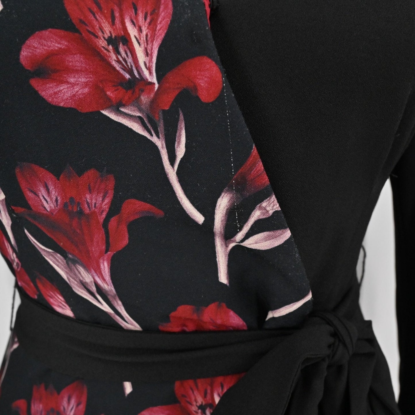 SLATE WILLOW Womens Anissa Wrap Dress Size XS Floral Colorblock Elegant Cocktail