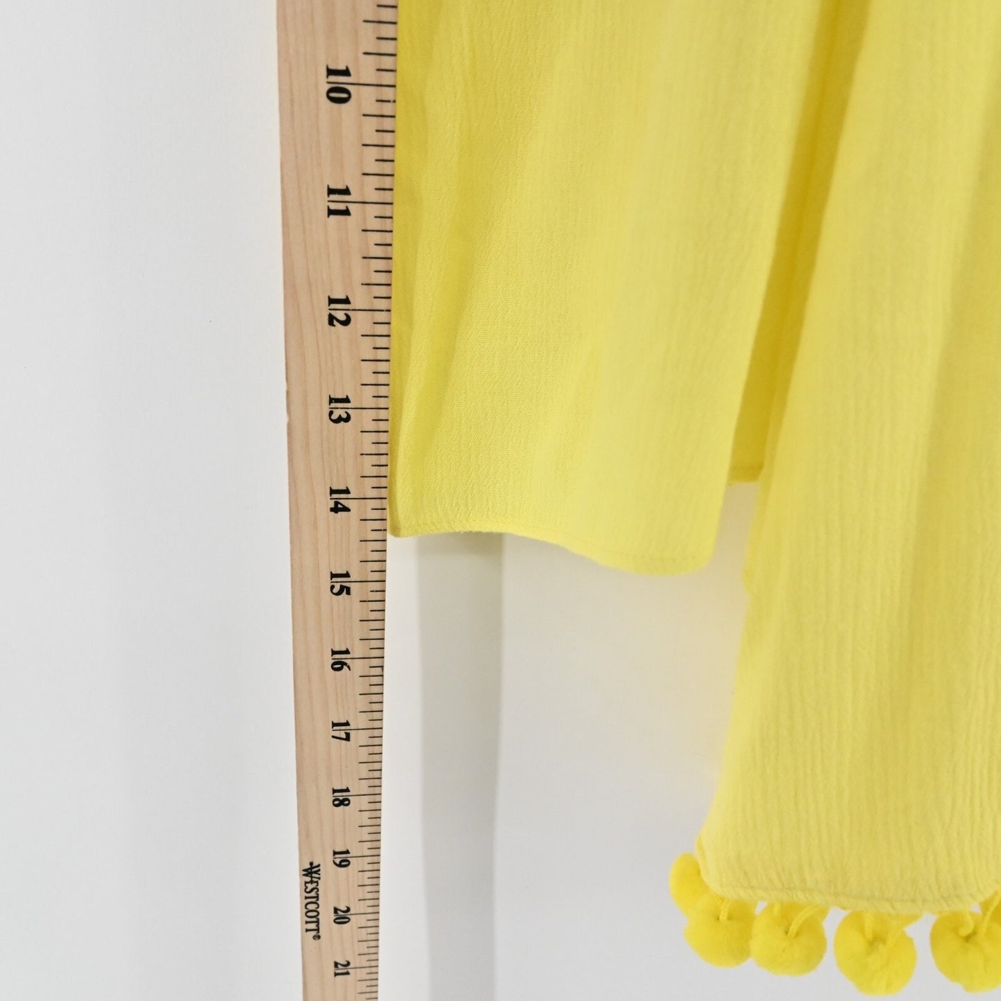ALICE OLIVIA Womens Meagan Top Size S Yellow Cold Shoulder Pom Pom Trim Blouse