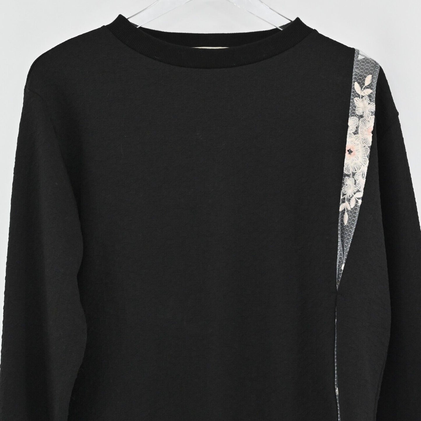 SAKU New York Sweatshirt Womens Sz M Black Ivory Floral Lace Textured Minimalist