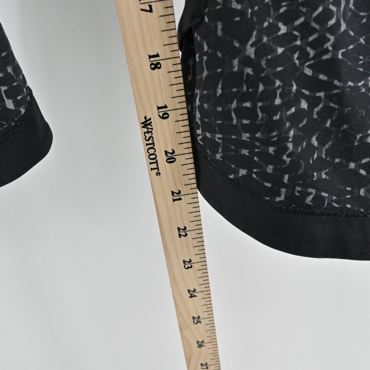 Lululemon Womens Var-City Crop Leggings Size 10 Black Luxtreme Mesh 21" Gym Yoga