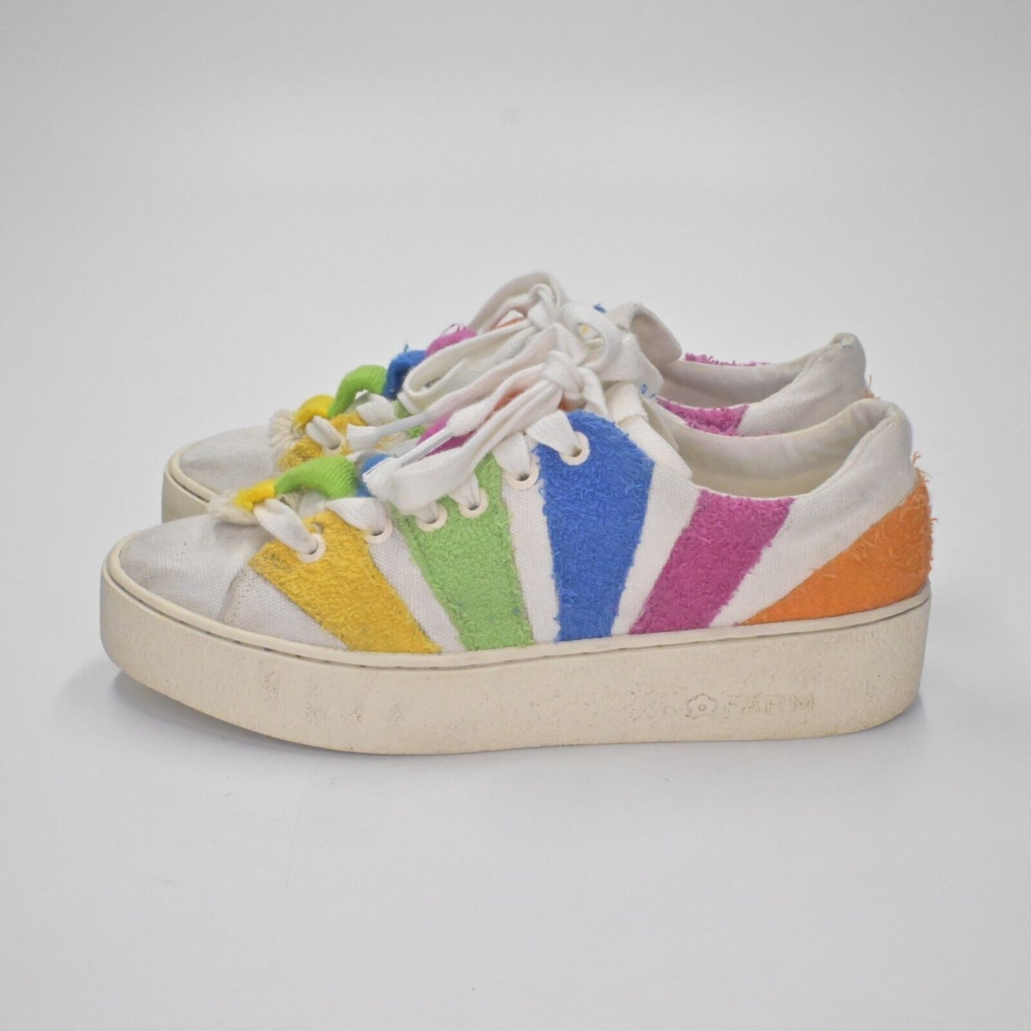 FARM RIO Rainbow Sneakers Womens Sz 7.5 Platform Shoe Pink Green Picnic Crochet