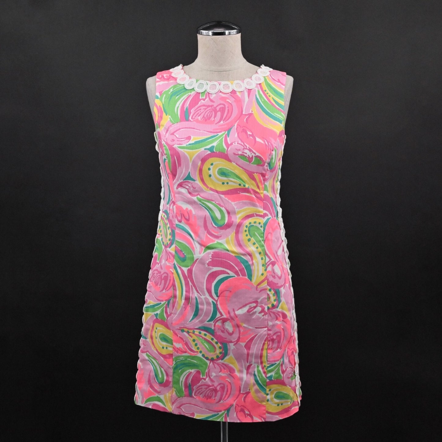 LILLY PULITZER Mila All Nighter Flamingo Dress Size 2 Crochet Lace Detail Shift